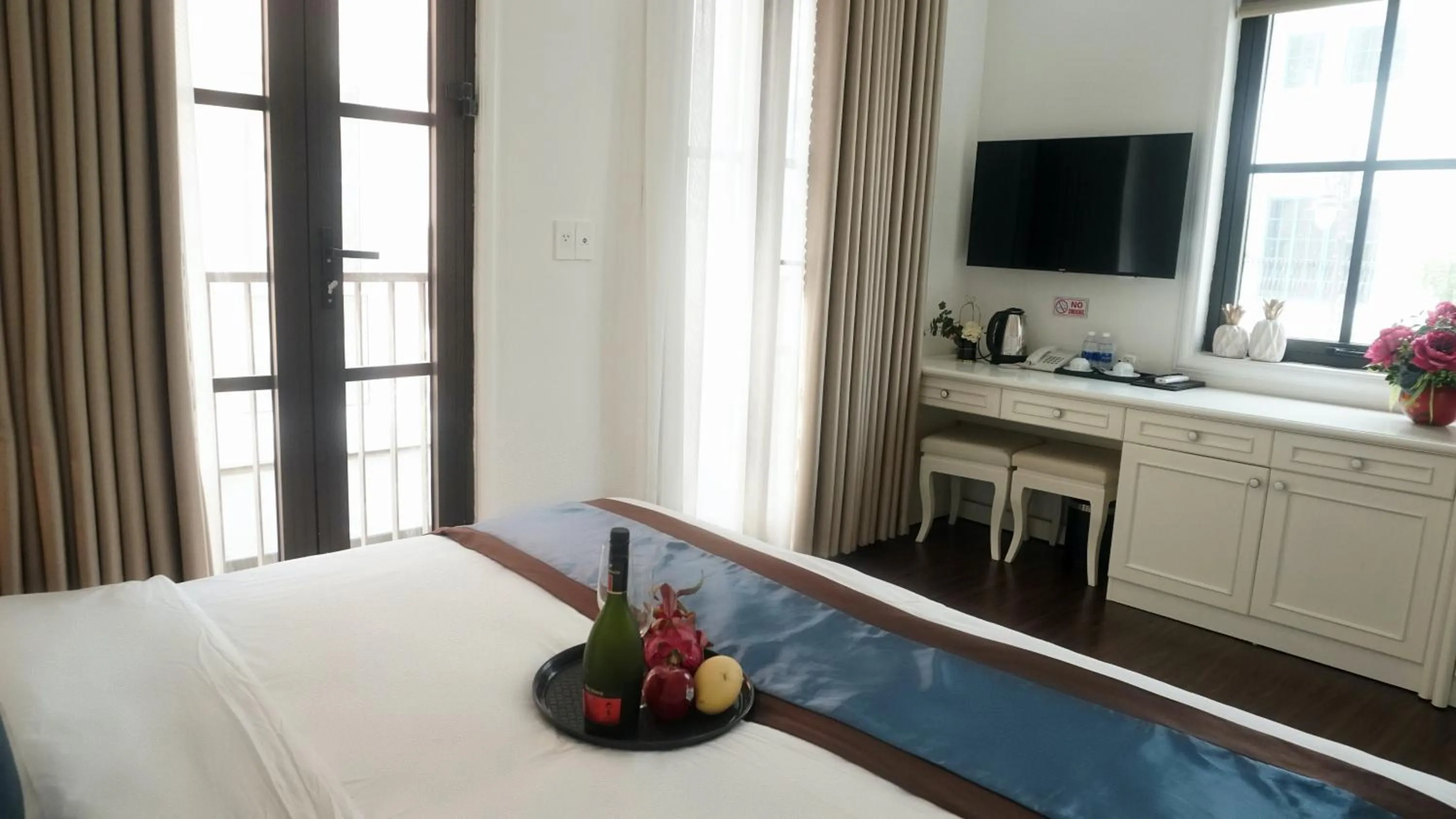 Bedroom in Khách sạn Time Lotus Hạ Long