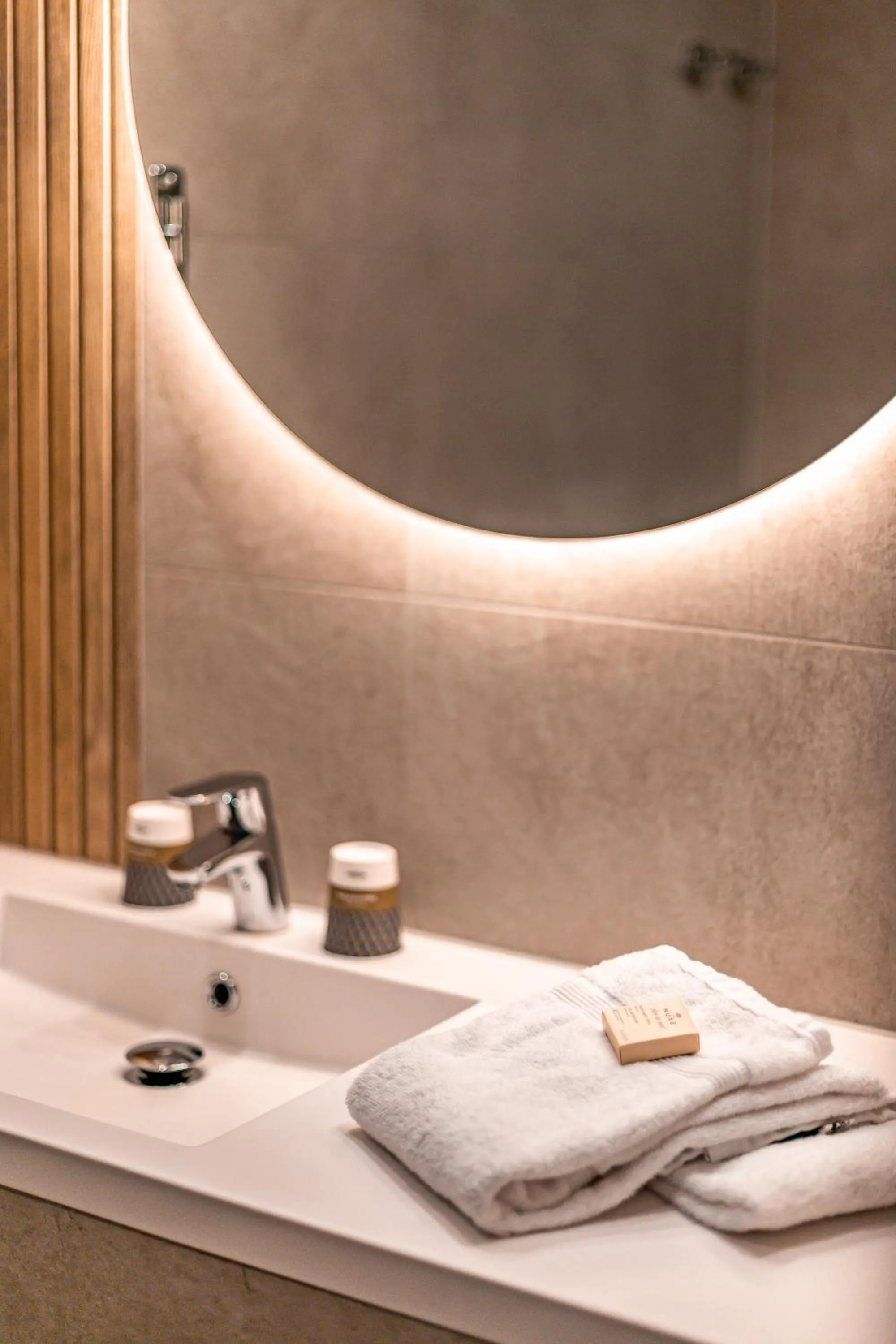 Bathroom in Mercure Han-sur-Lesse