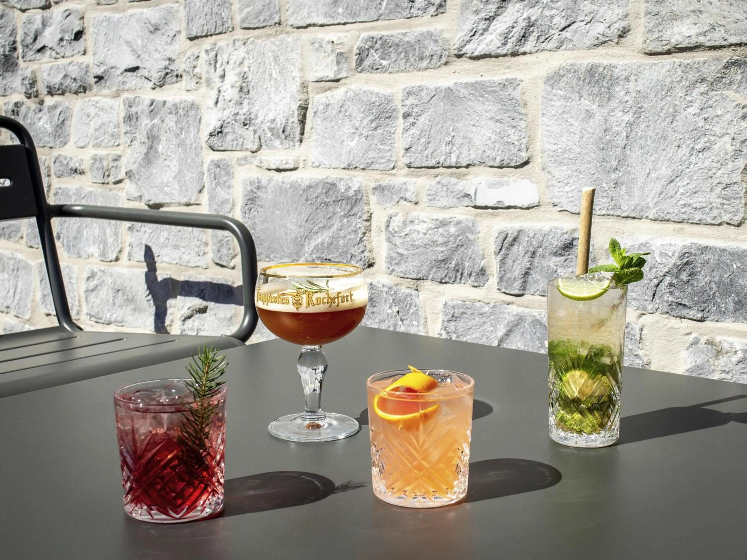 Lounge or bar in Mercure Han-sur-Lesse