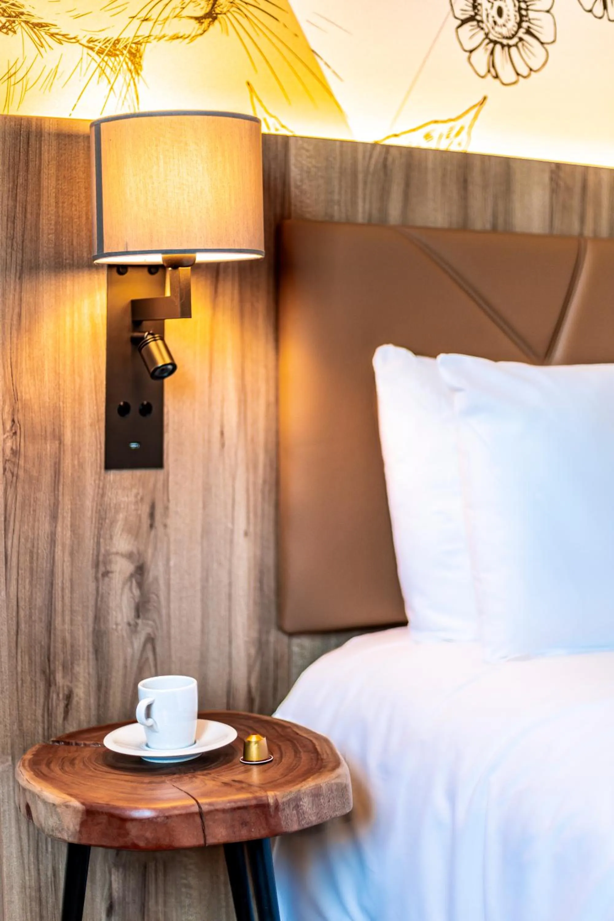 Bed in Mercure Han-sur-Lesse