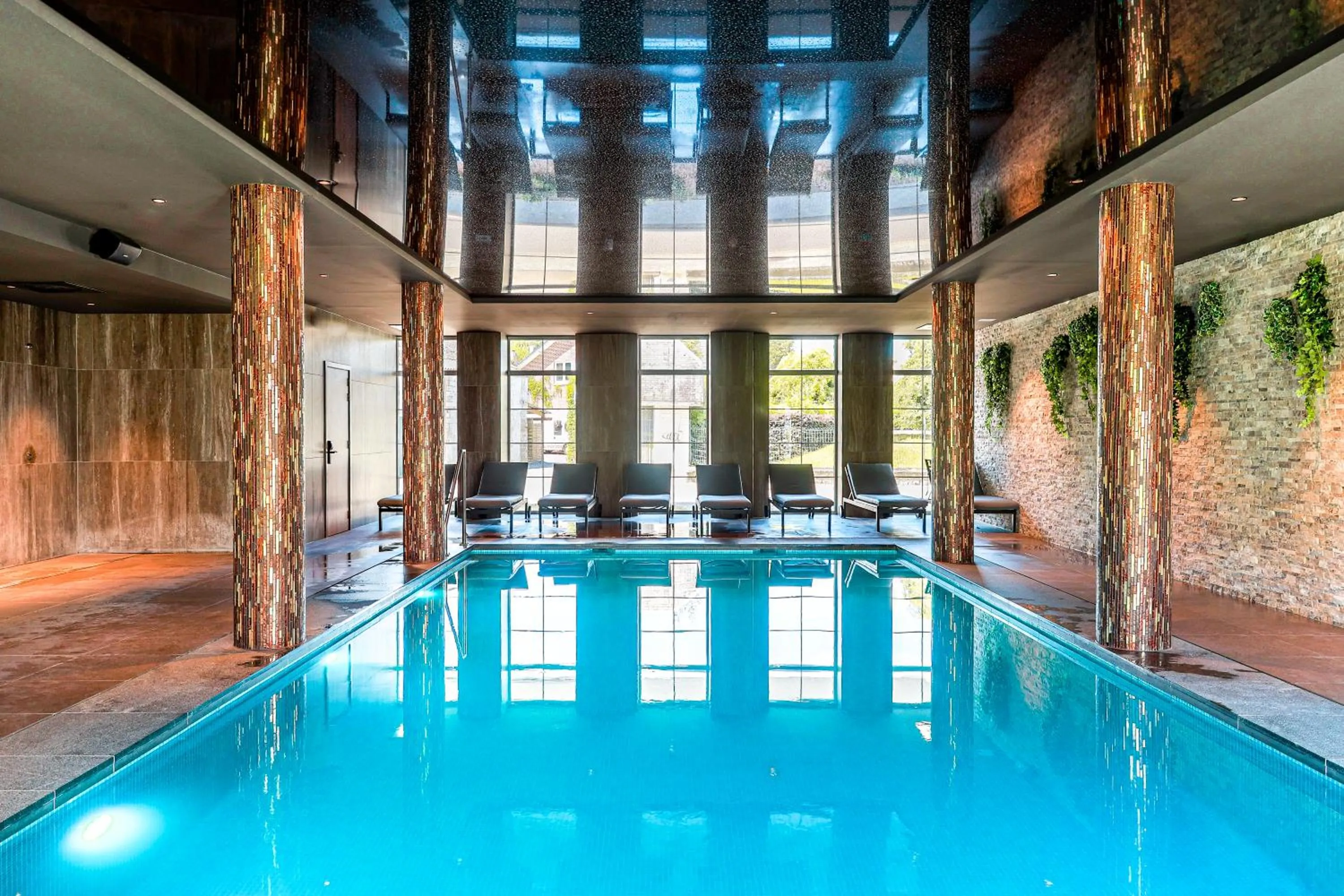 Swimming pool in Mercure Han-sur-Lesse