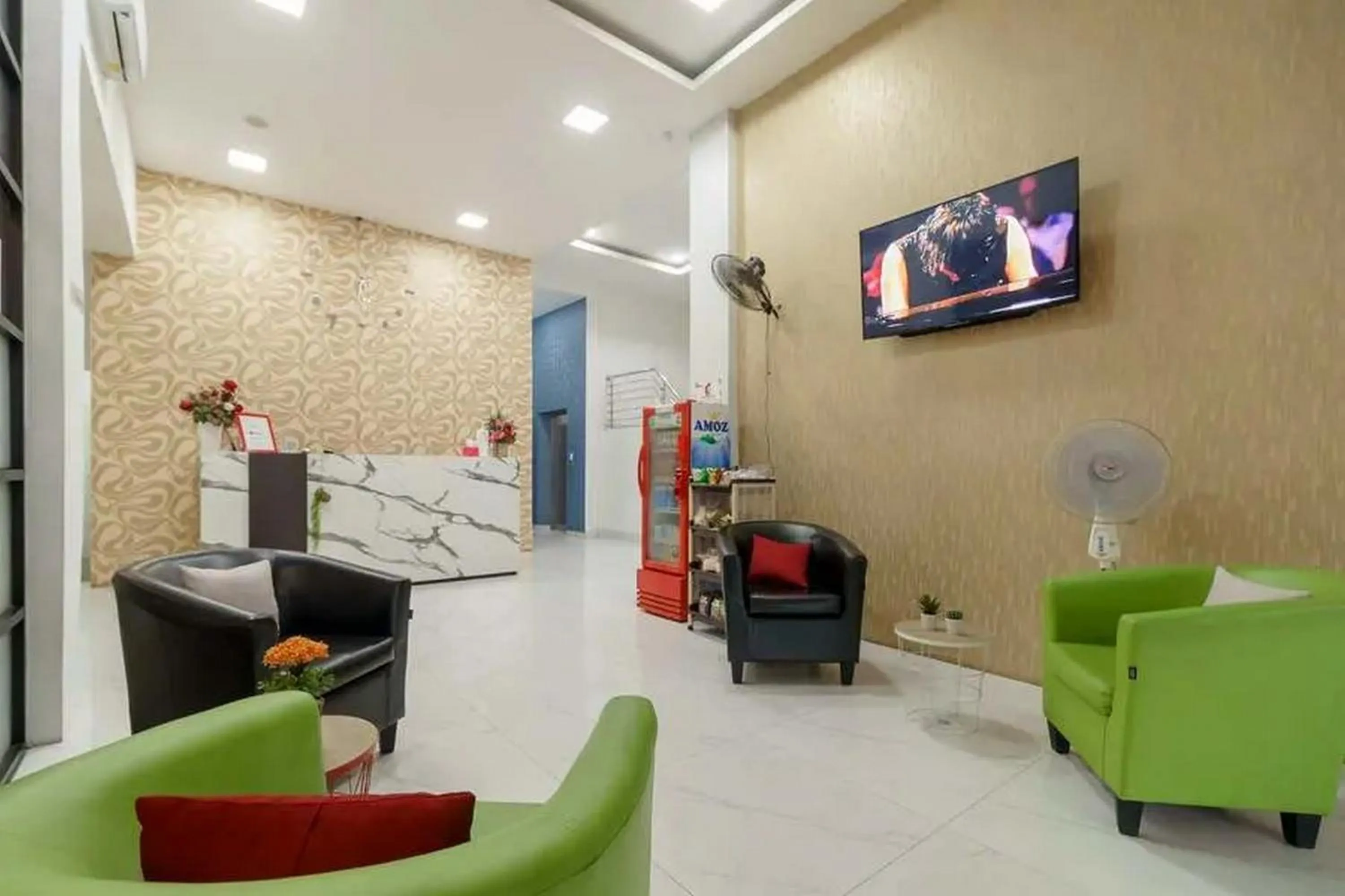 Living room in RedDoorz Plus @ Cemara Asri Medan