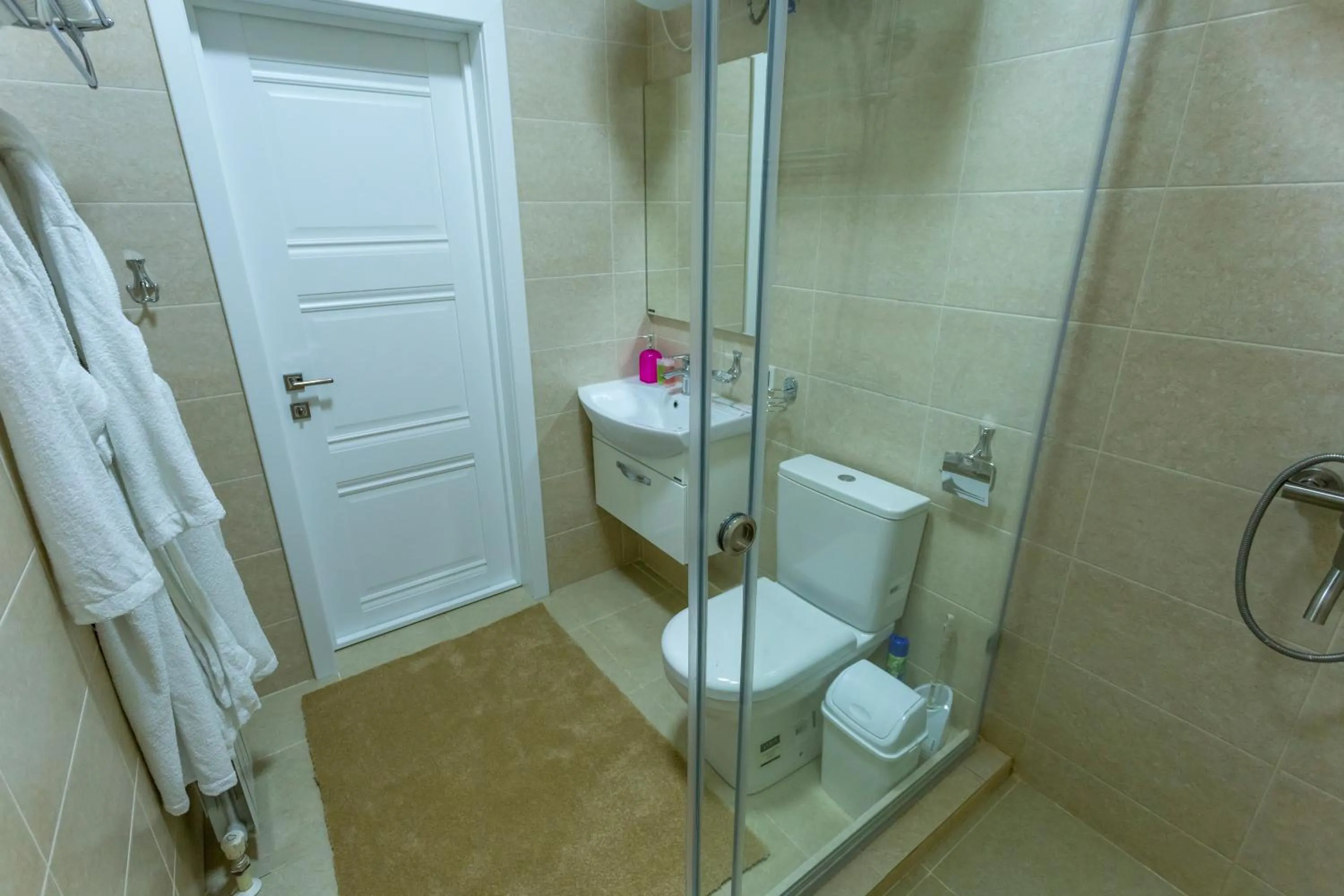 Shower in Casablanca Apart Hotel