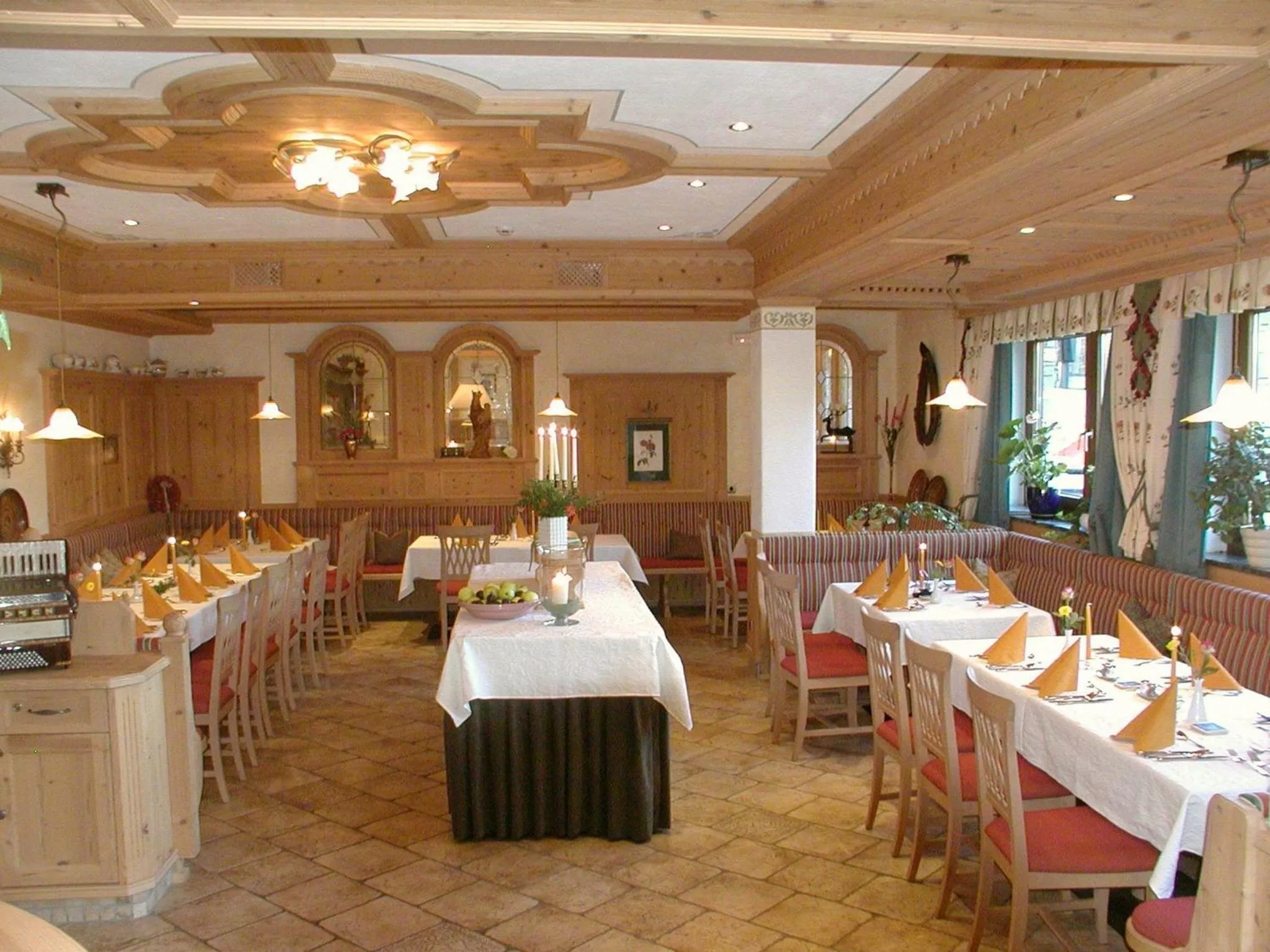 Restaurant/places to eat in Hotel Garni Alpenland