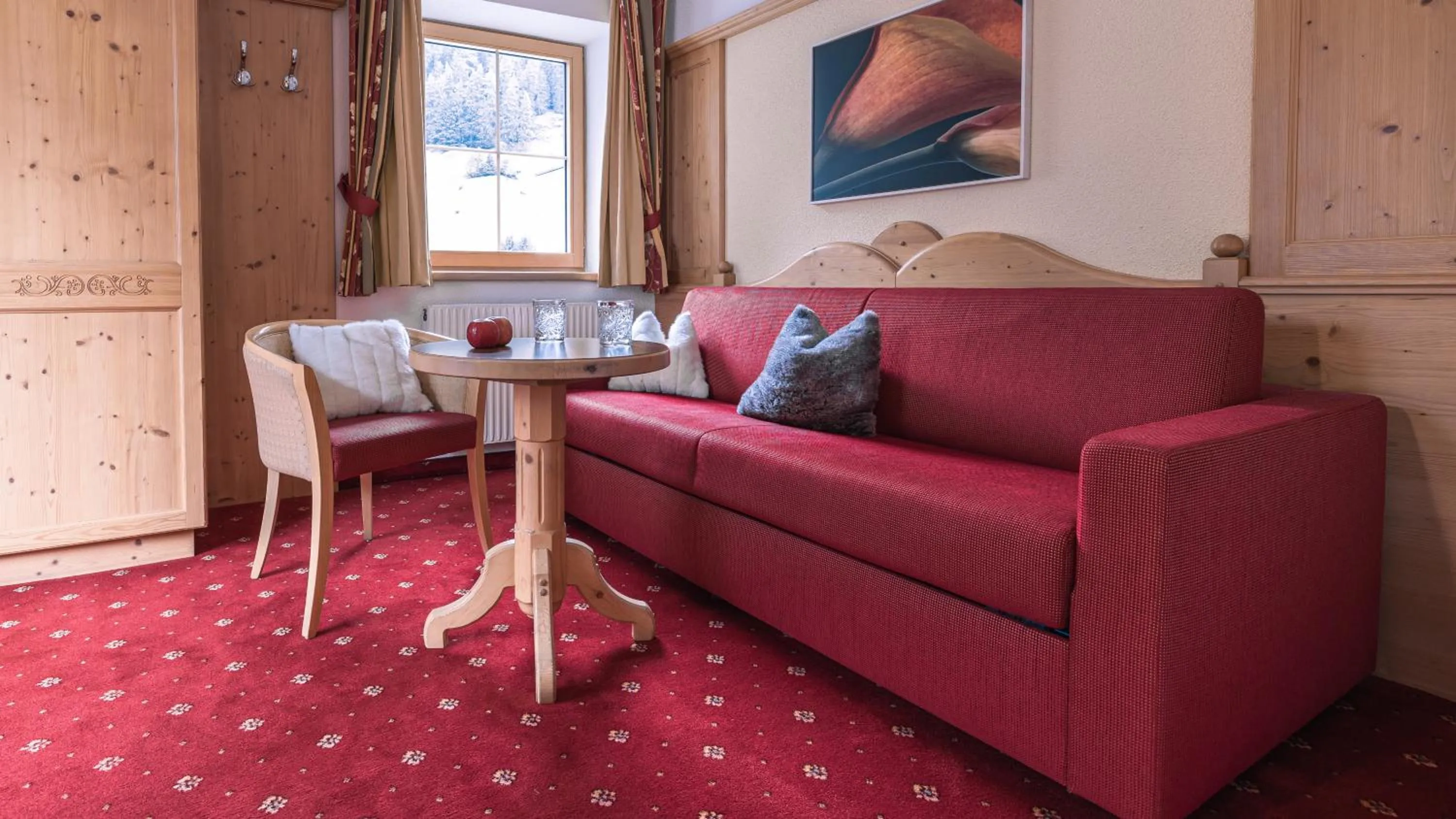 Living room in Hotel Alpina