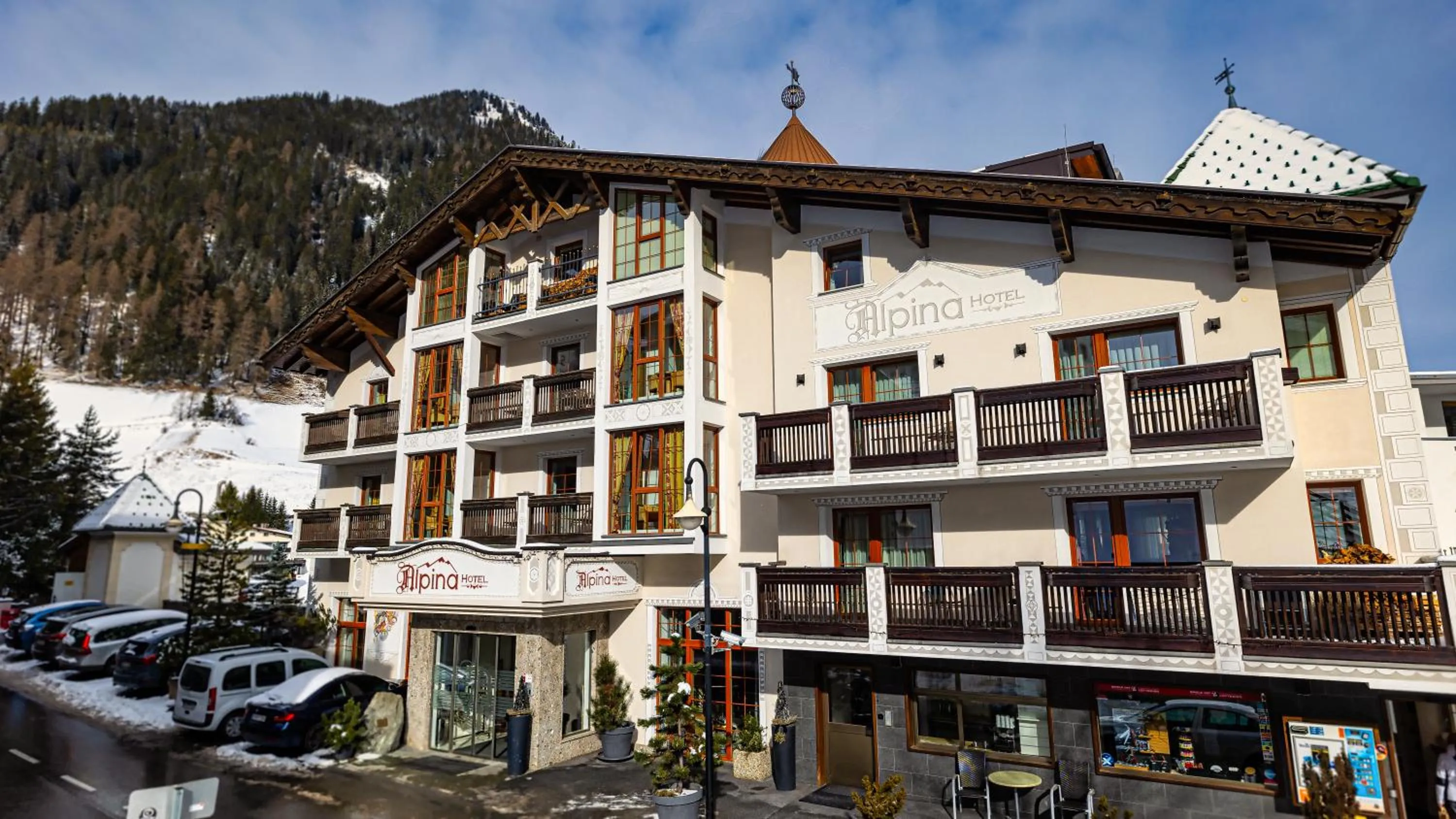 Hotel Alpina