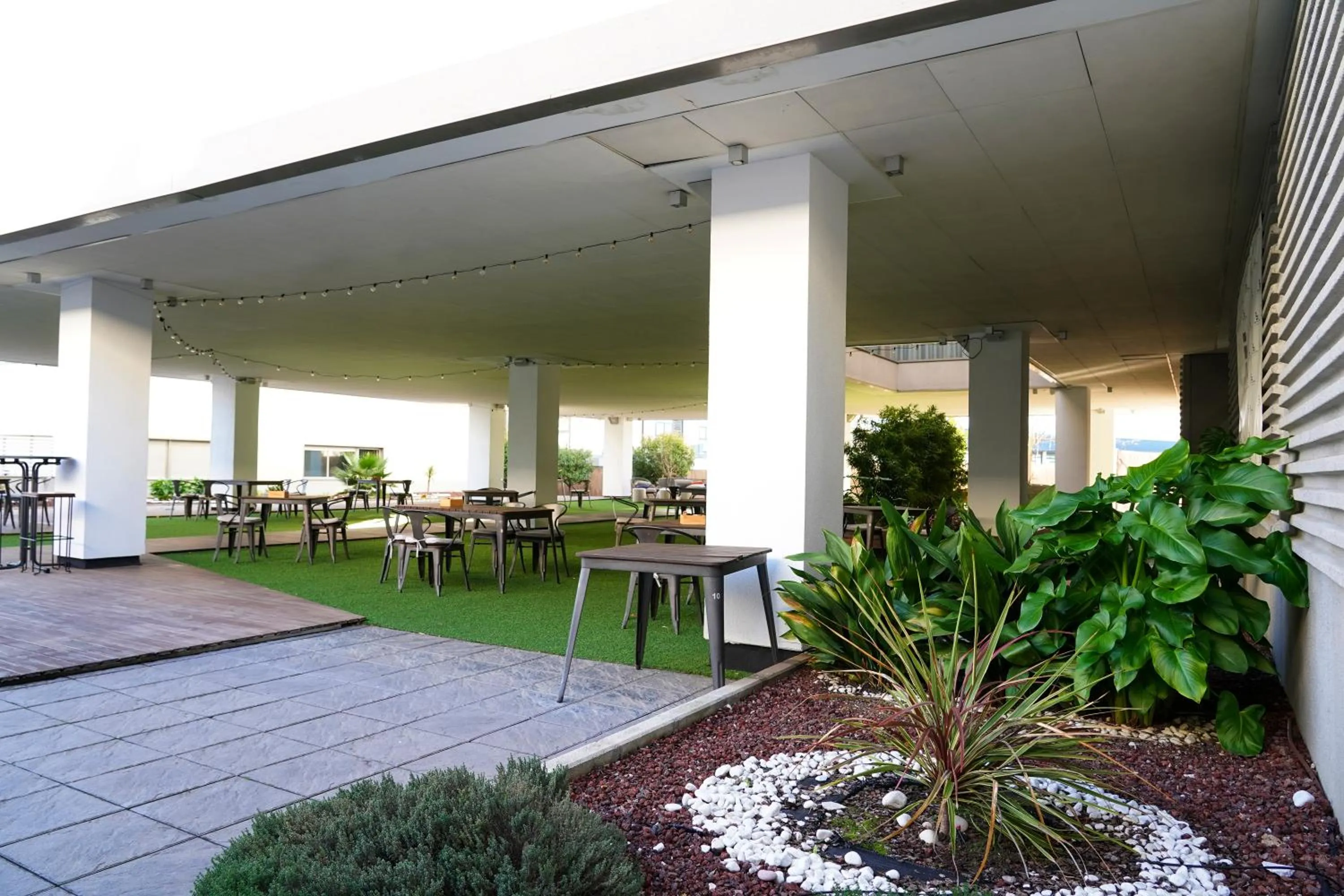Patio in Hotel Villa Odon