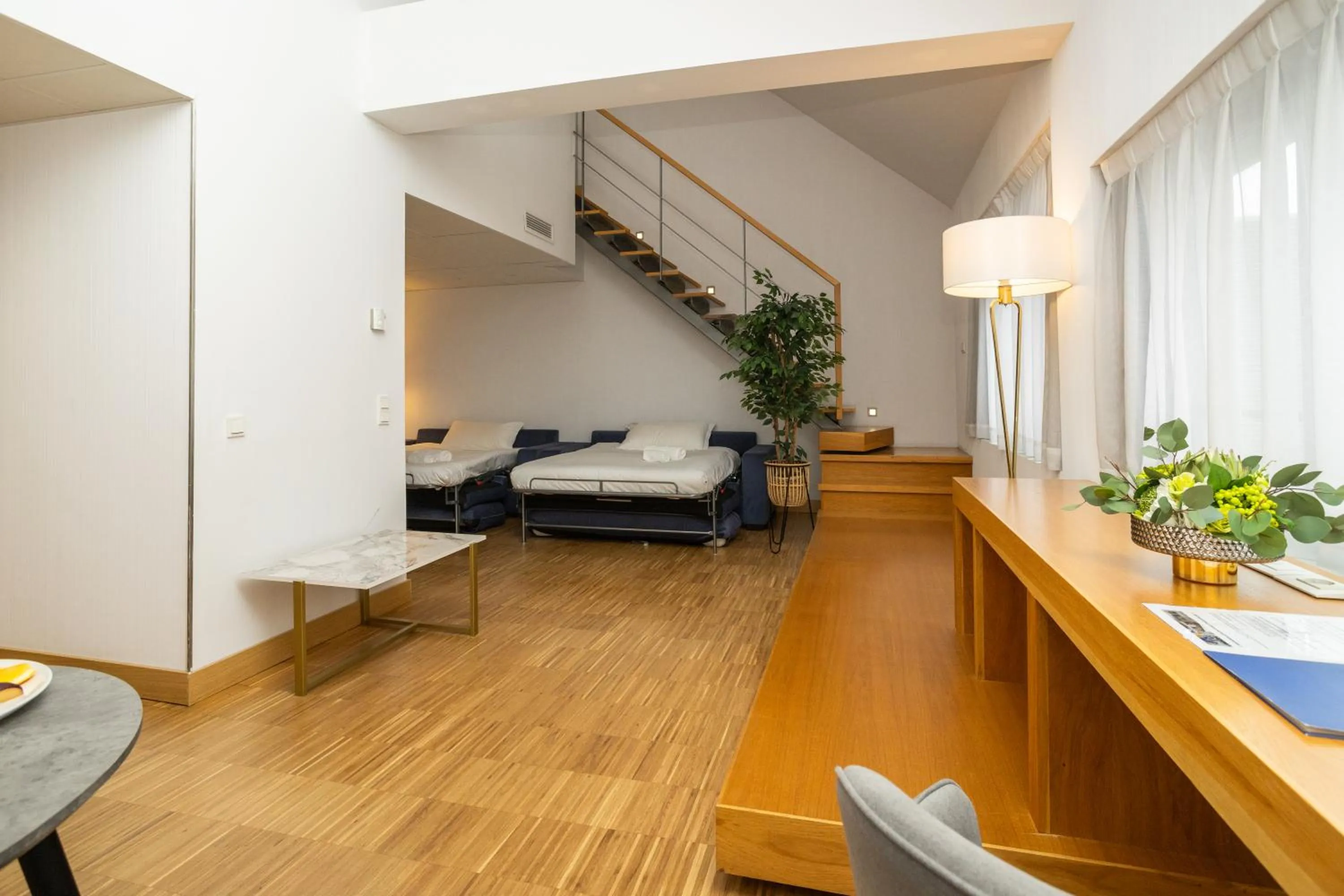 Living room, Bed in Hotel Villa Odon