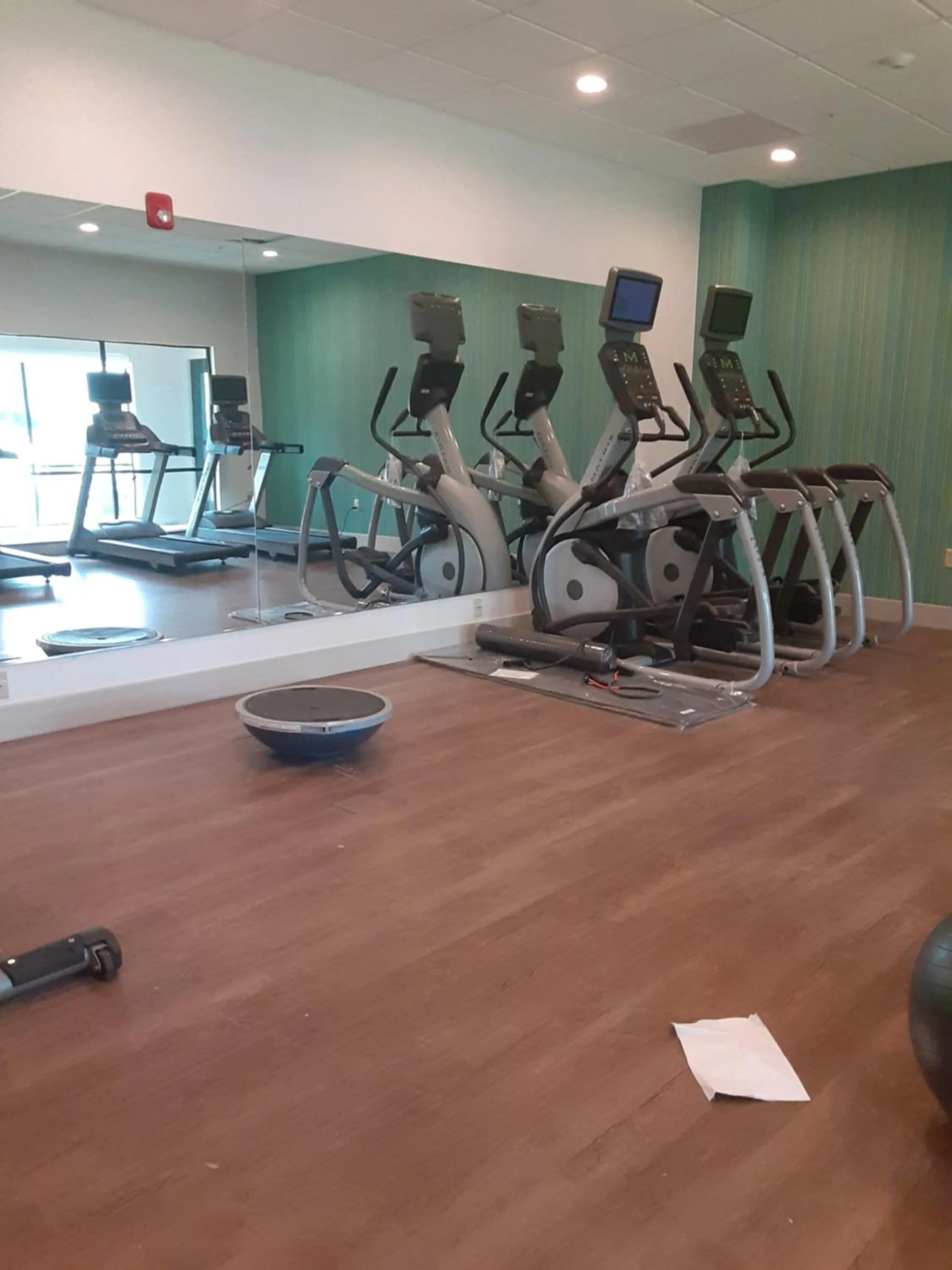 Fitness centre/facilities in Holiday Inn Express & Suites - Harrisburg S - Mechanicsburg by IHG