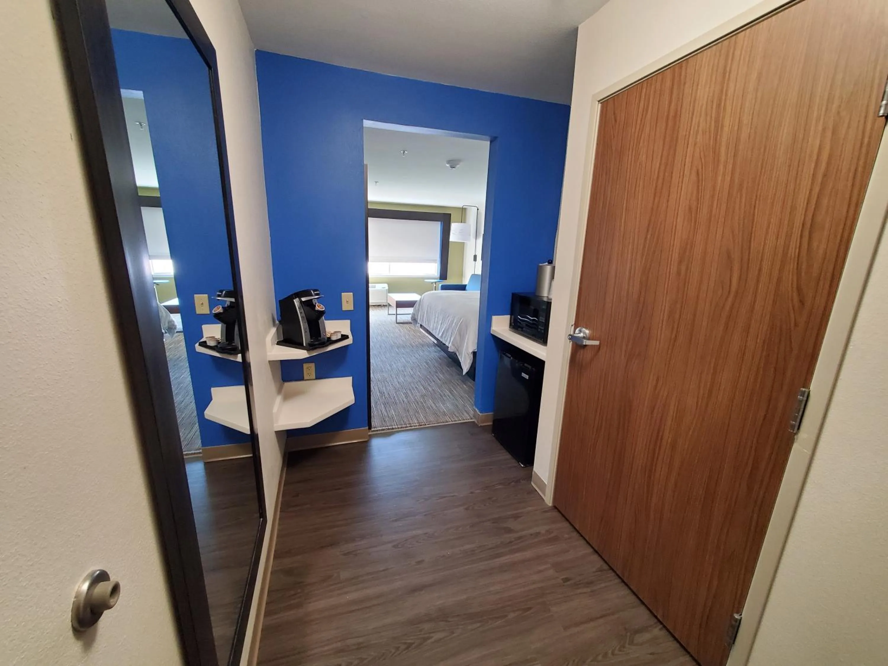 Holiday Inn Express & Suites - Harrisburg S - Mechanicsburg by IHG