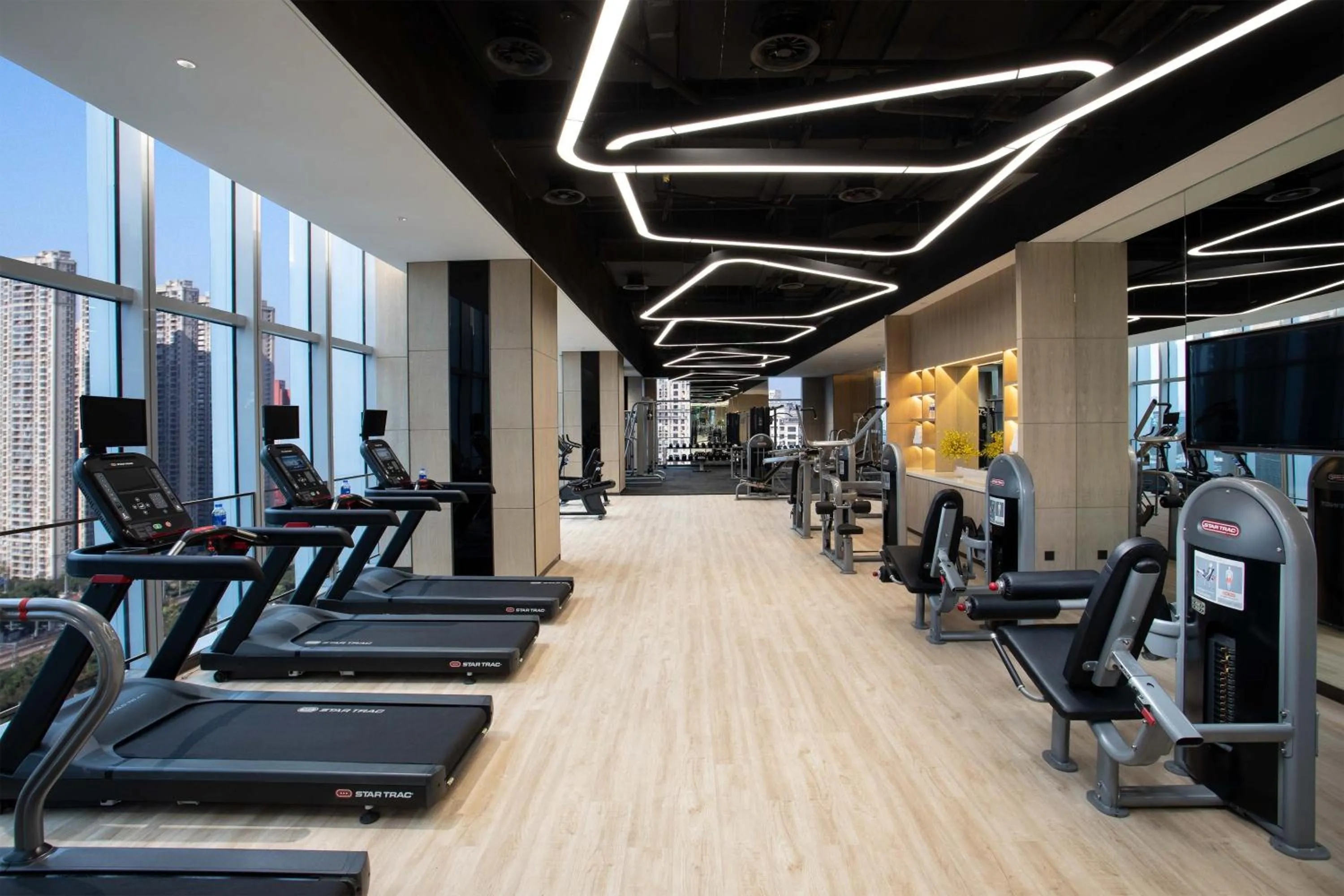 Fitness centre/facilities in Holiday Inn Wuxi Central Station by IHG