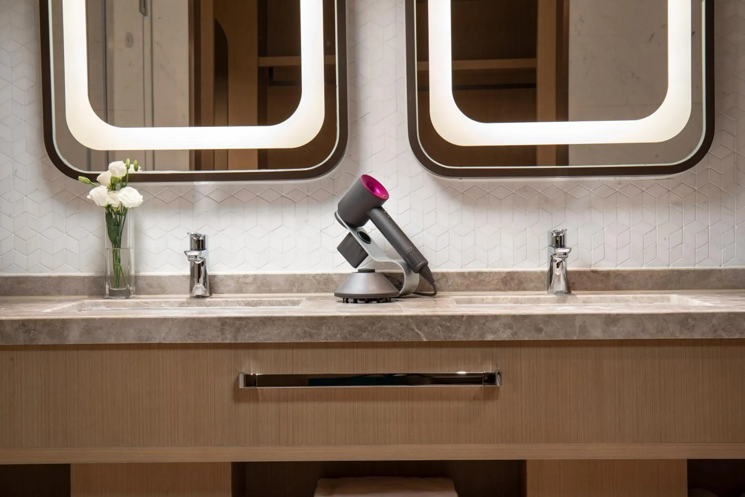 One-Bedroom Suite in Holiday Inn Wuxi Central Station by IHG One-Bedroom Suite in Holiday Inn Wuxi Central Station by IHG