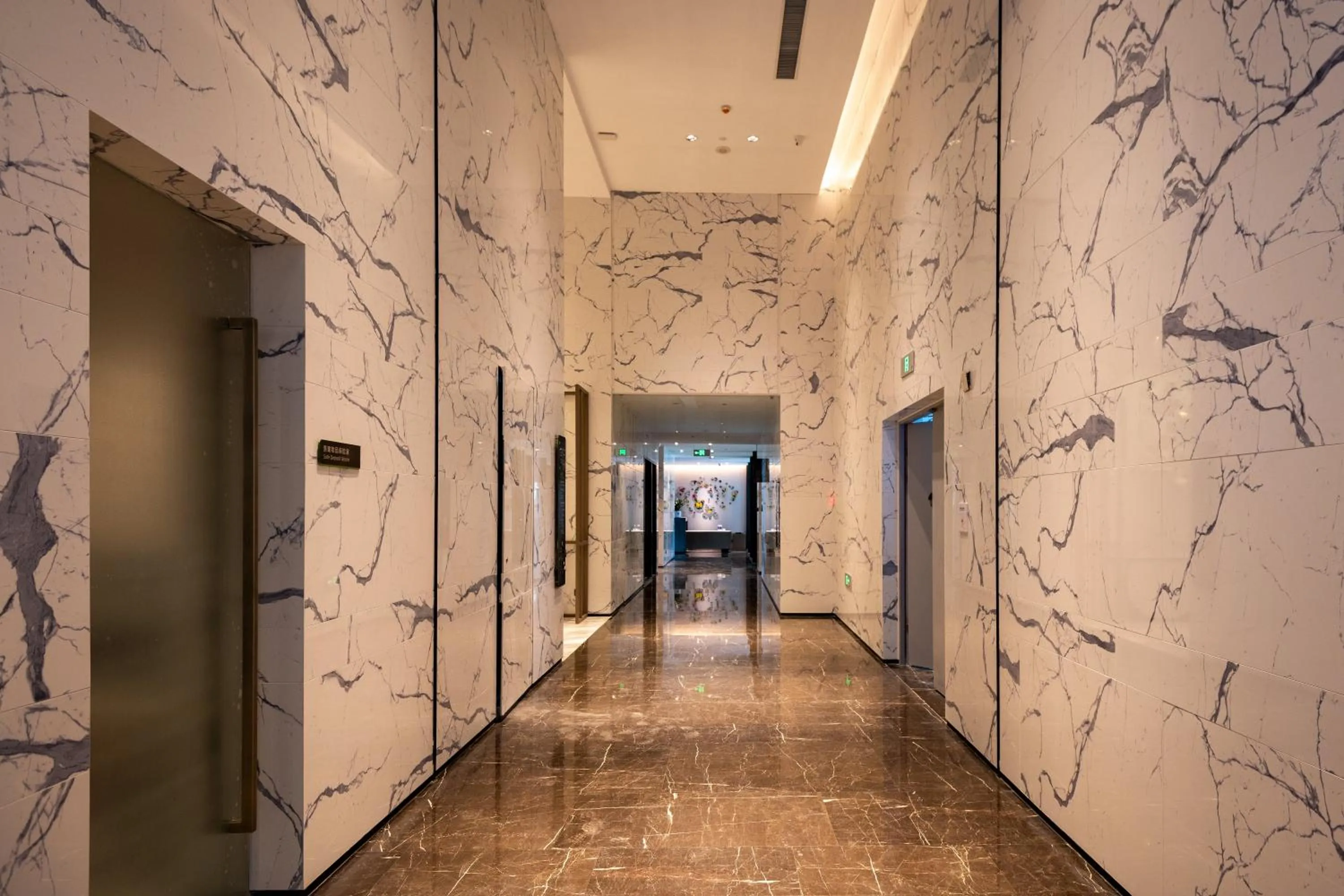 Decorative detail in Holiday Inn Resort Maoshan Hot-Spring by IHG