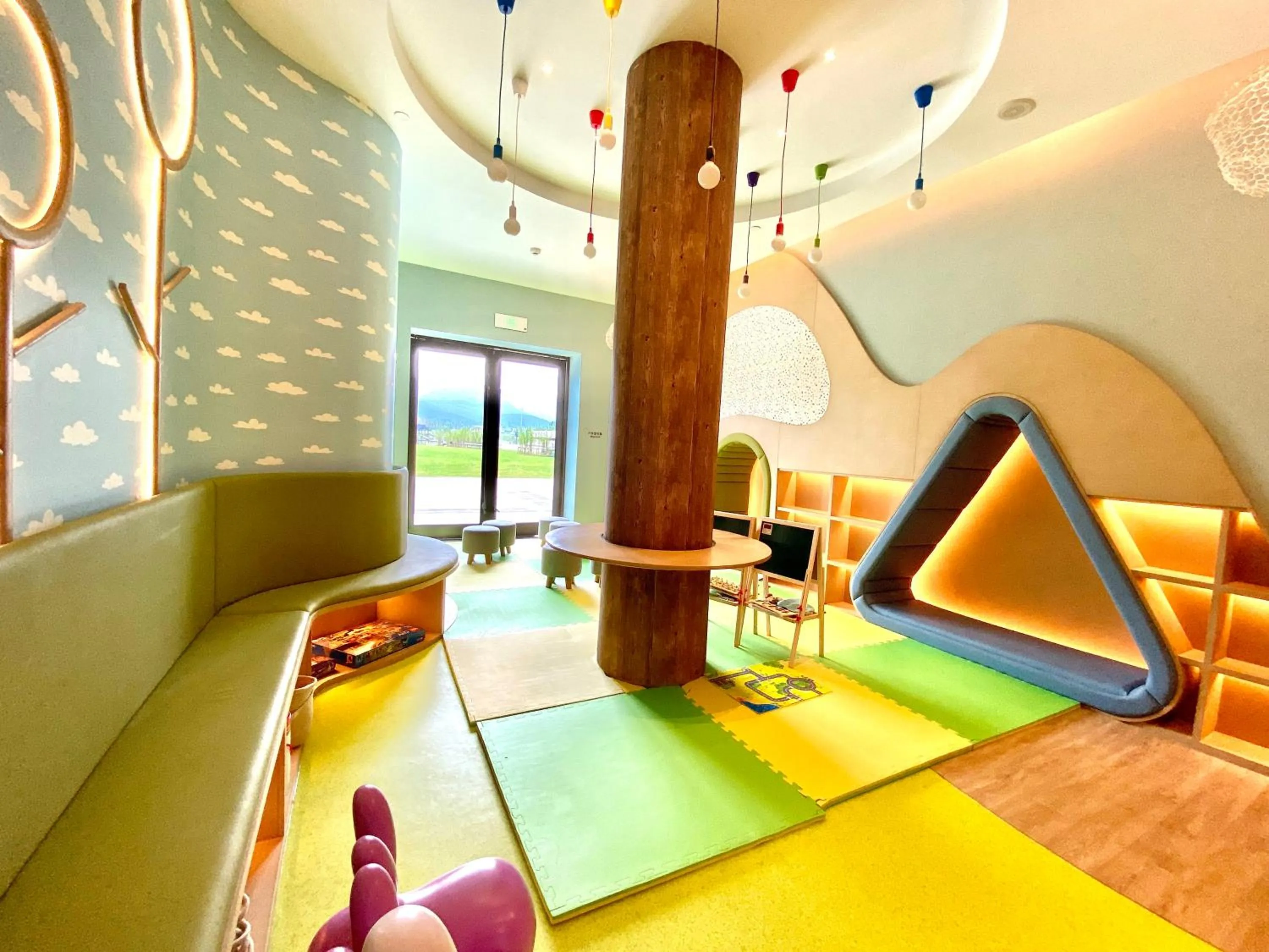 Area and facilities in Holiday Inn Resort Maoshan Hot-Spring by IHG