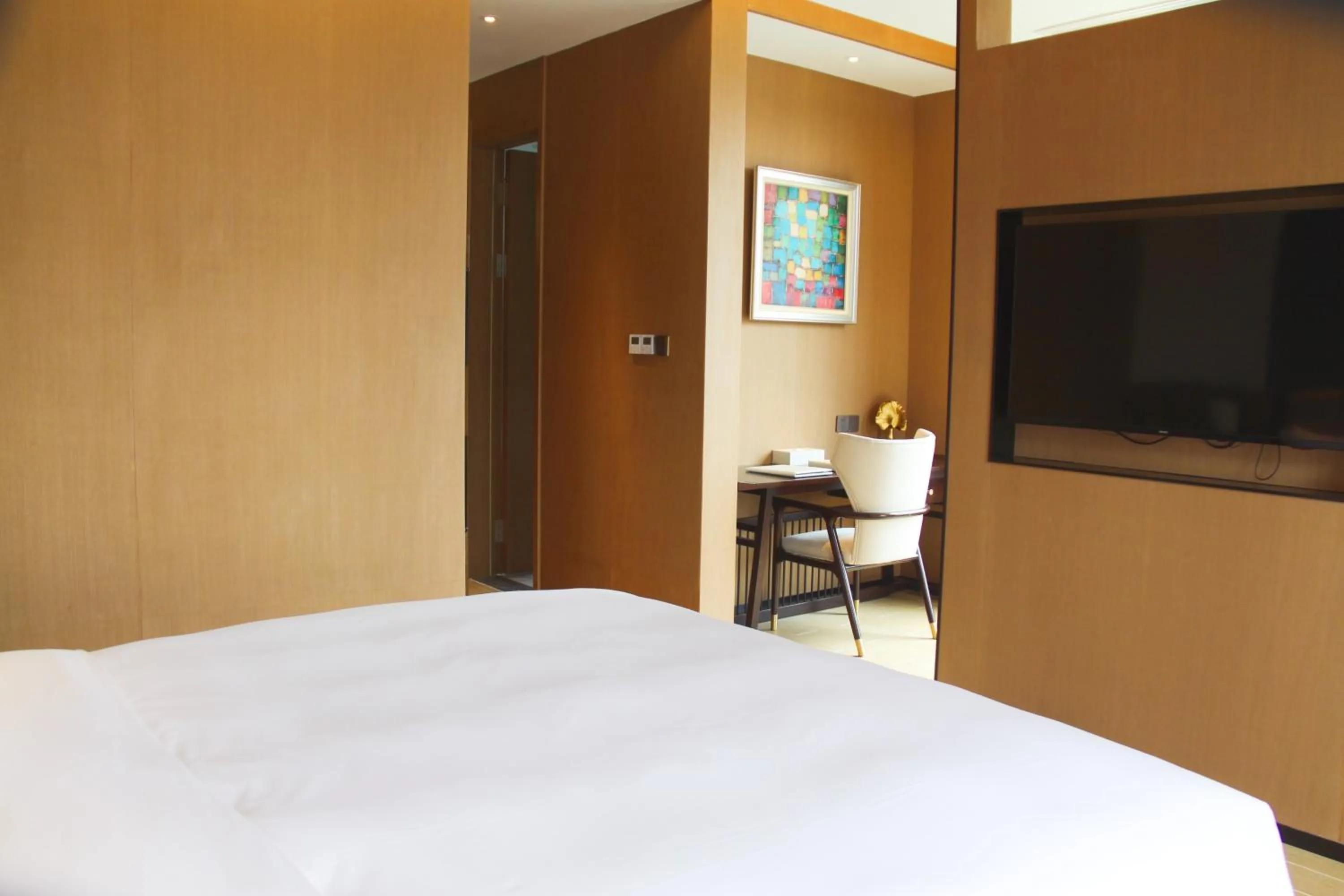 Bed in Holiday Inn Resort Maoshan Hot-Spring by IHG