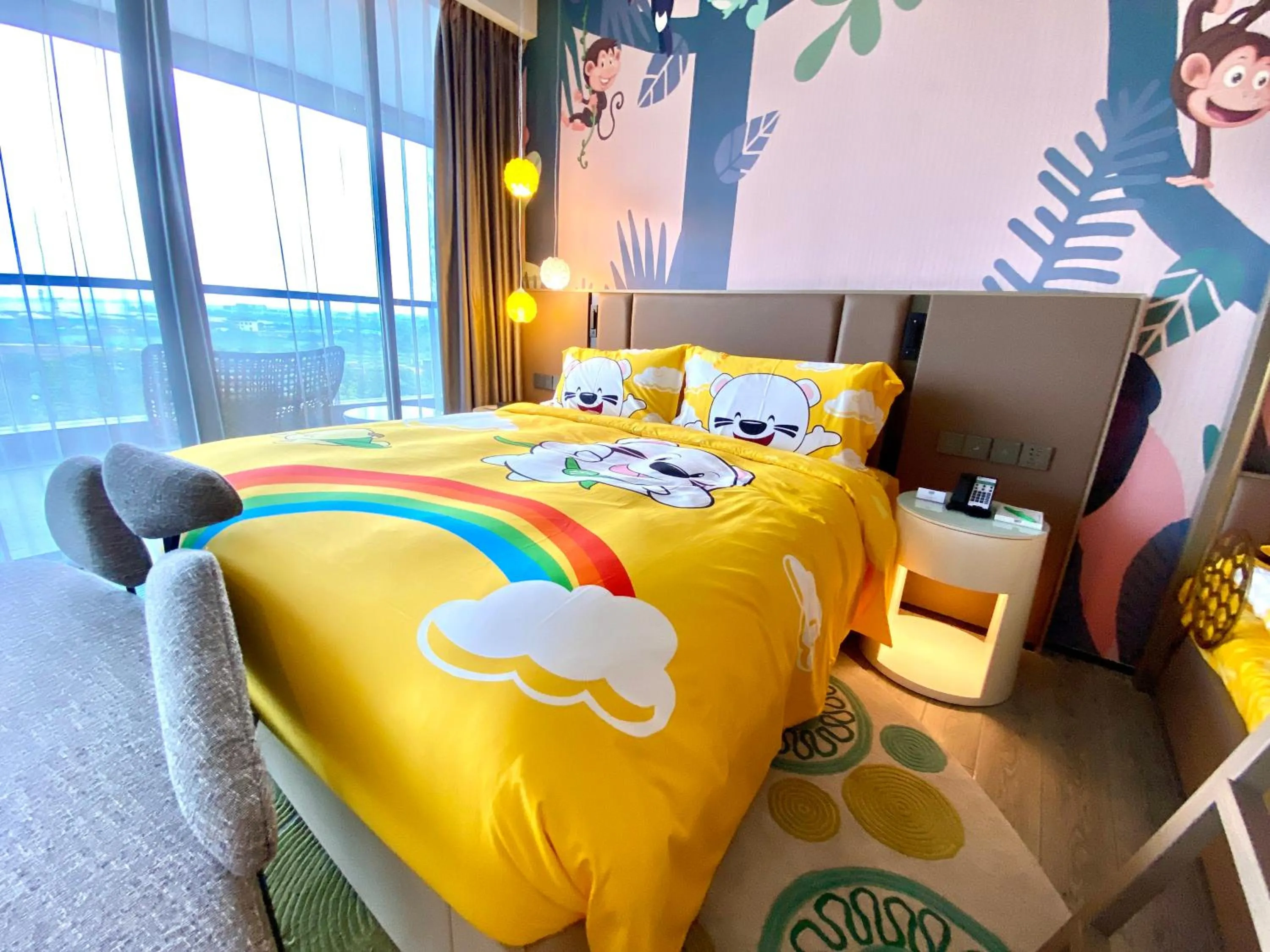 Photo of the whole room, Bed in Holiday Inn Resort Maoshan Hot-Spring by IHG