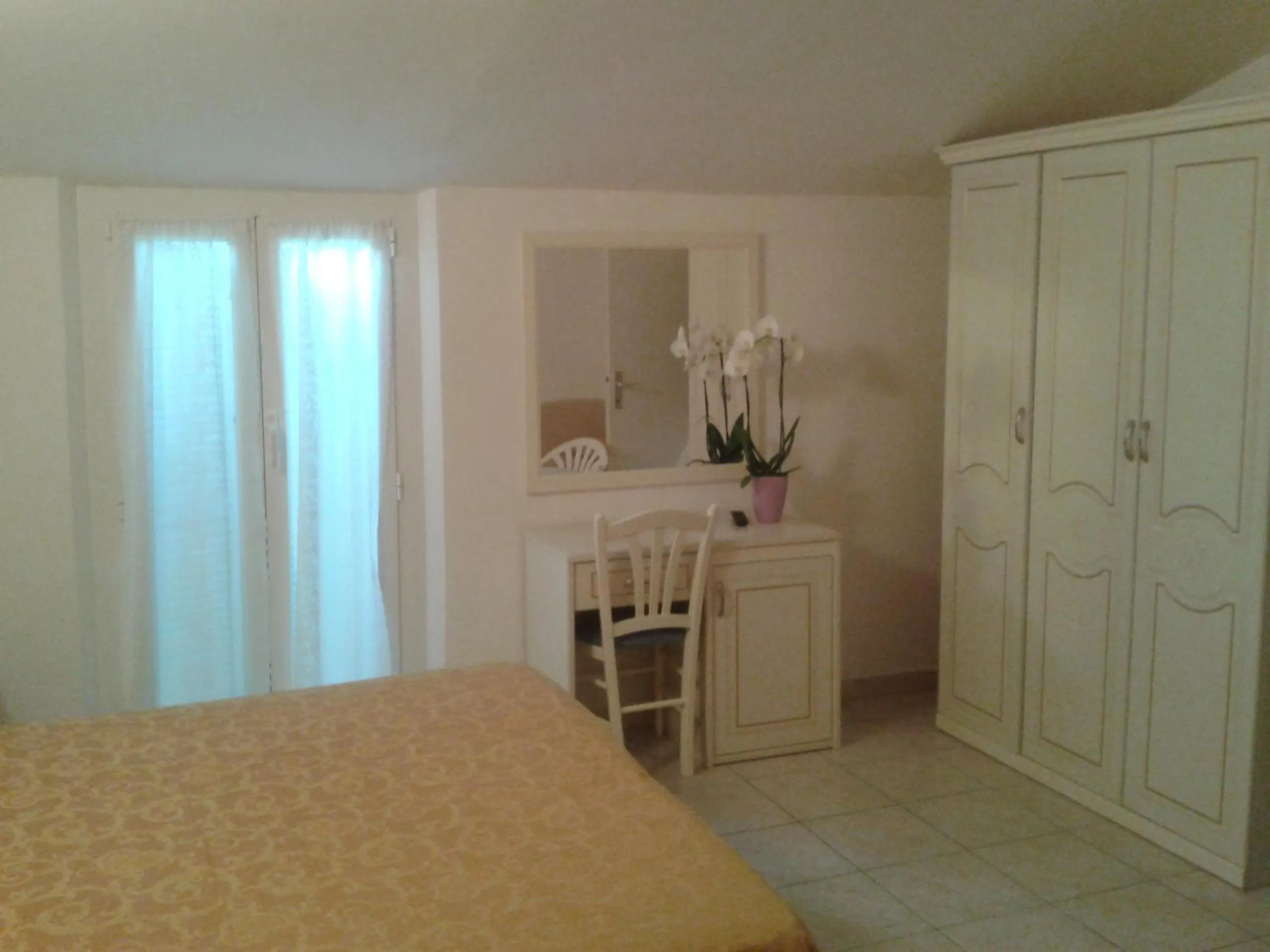 Bed in Albergo Villa Aida