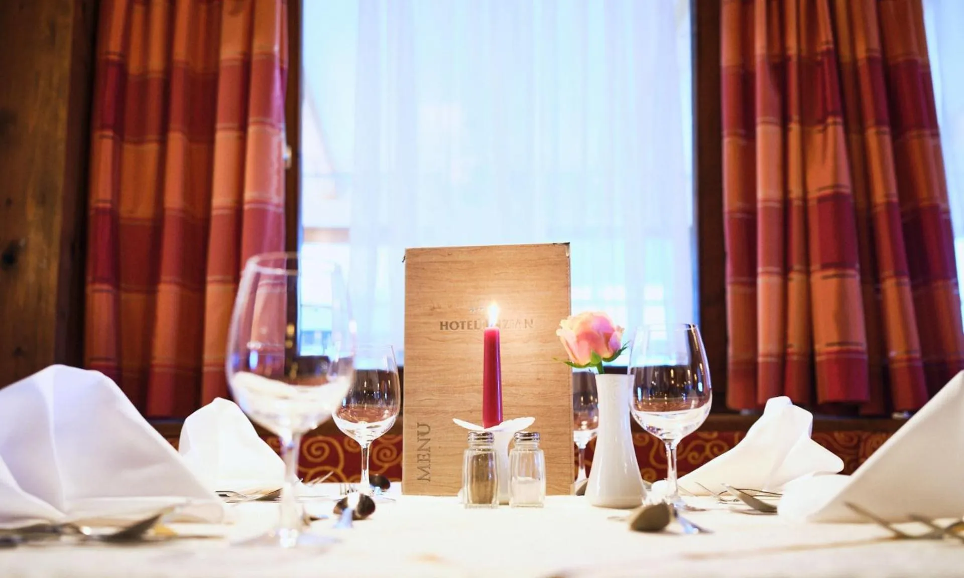 Food and drinks in Hotel Enzian by Alpeffect Hotels