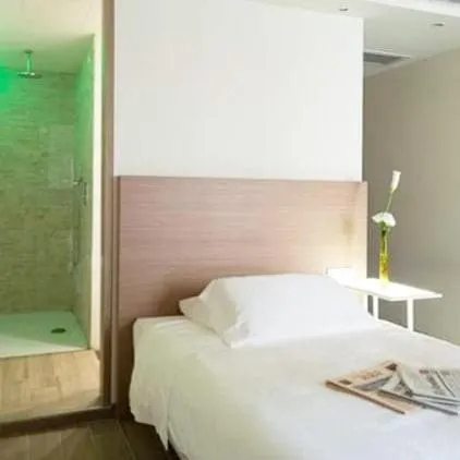 Bed in Hotel Marelet