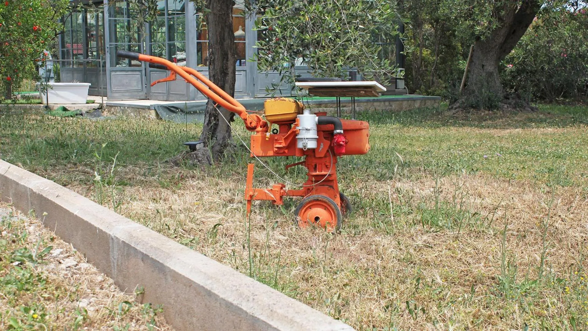 Garden view in Le Sete