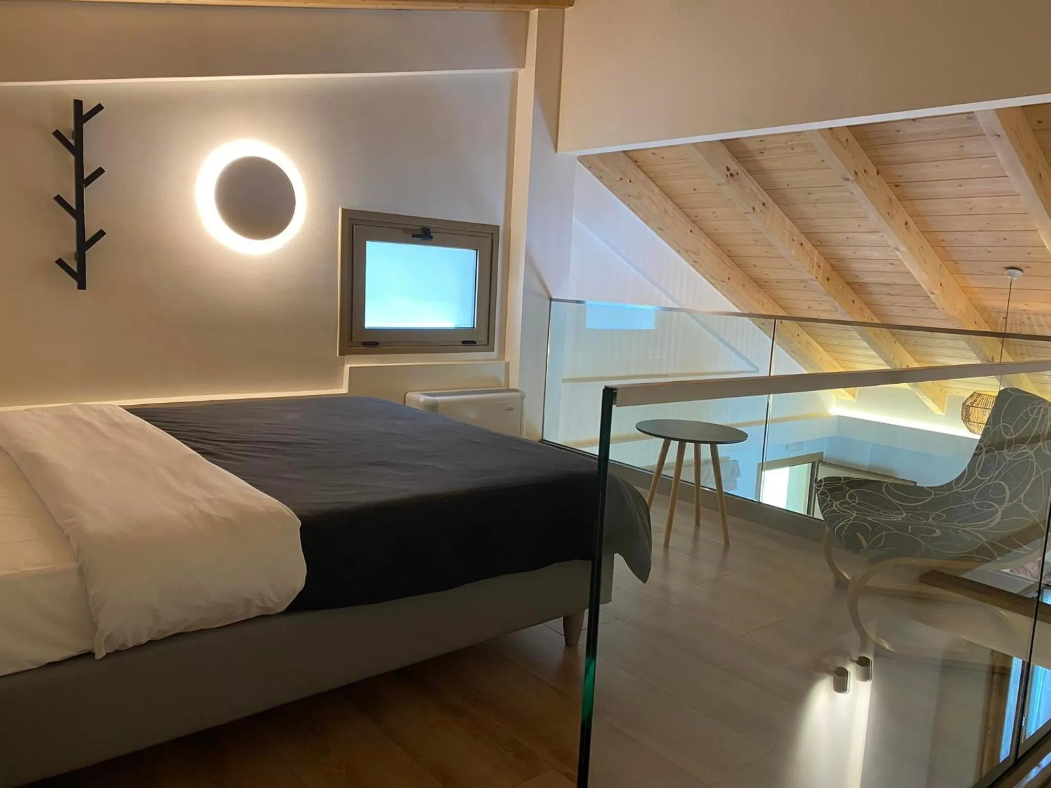 Bedroom, Bed in Melydron Apartments