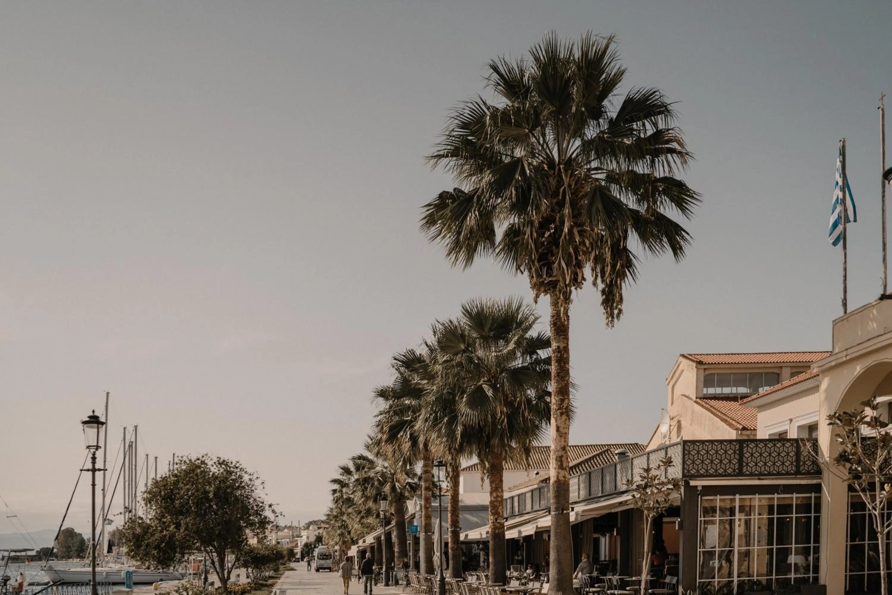 Neighbourhood in Melydron Apartments