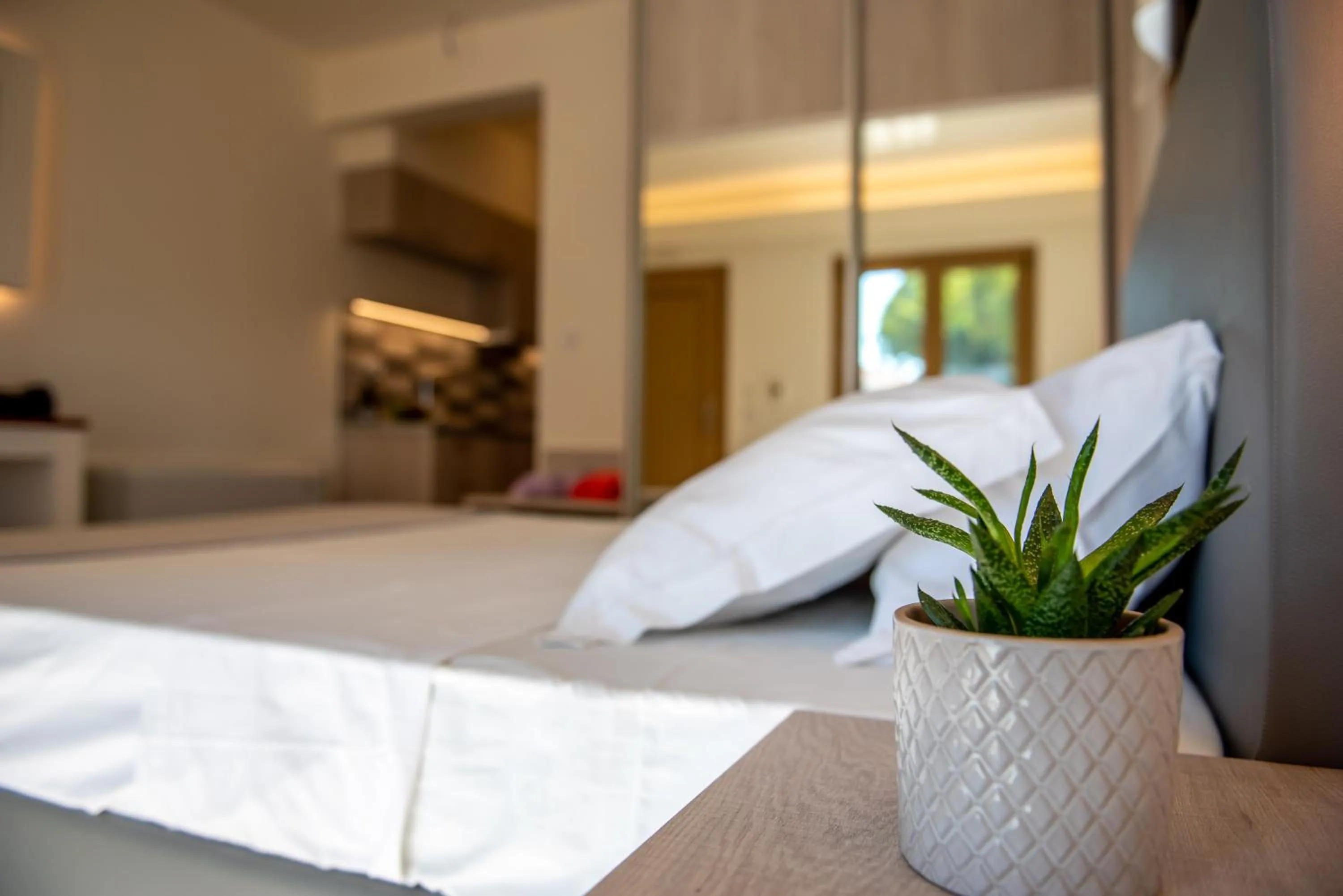 Property building, Bed in Melydron Apartments