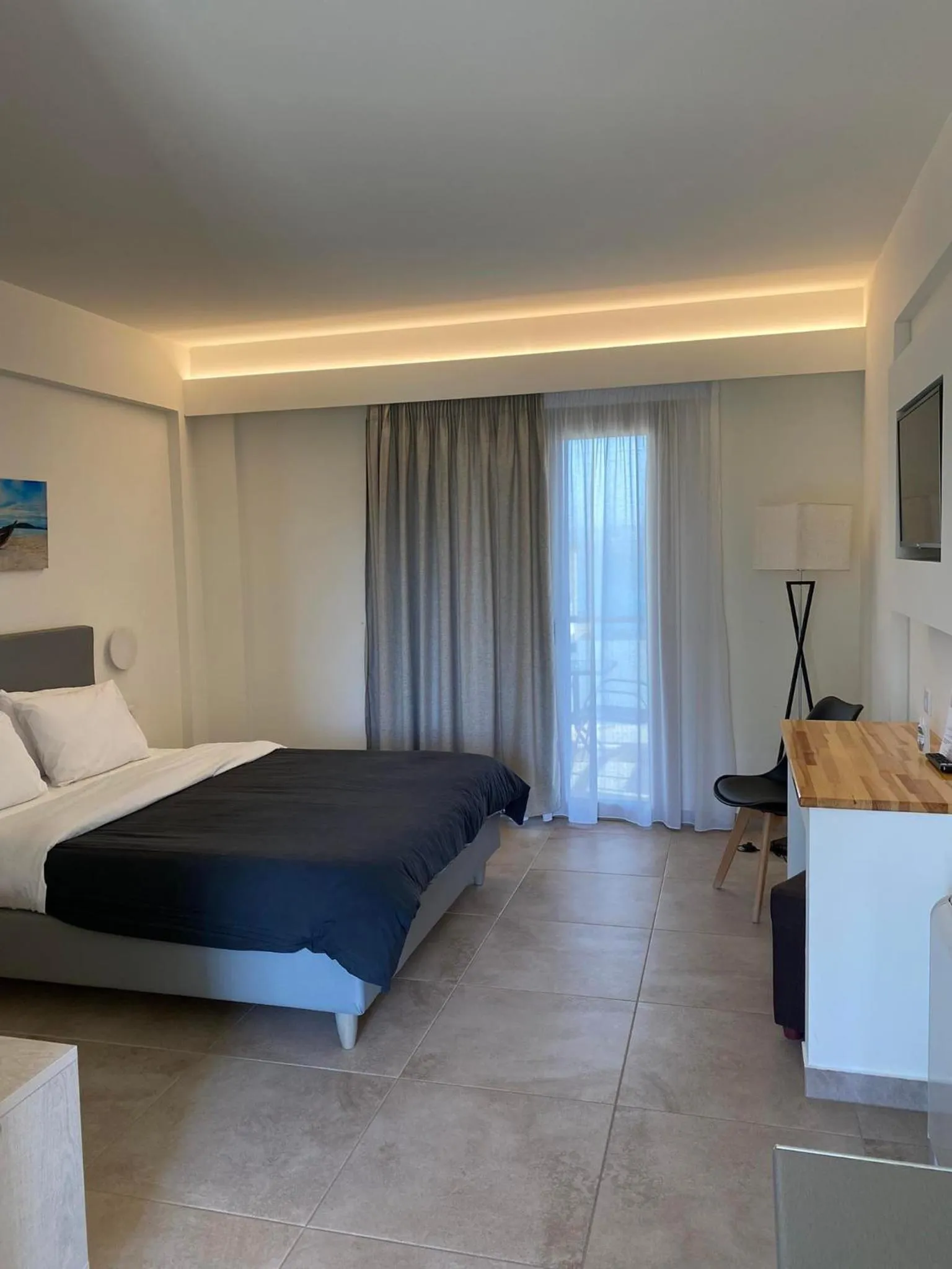 Bedroom, Bed in Melydron Apartments