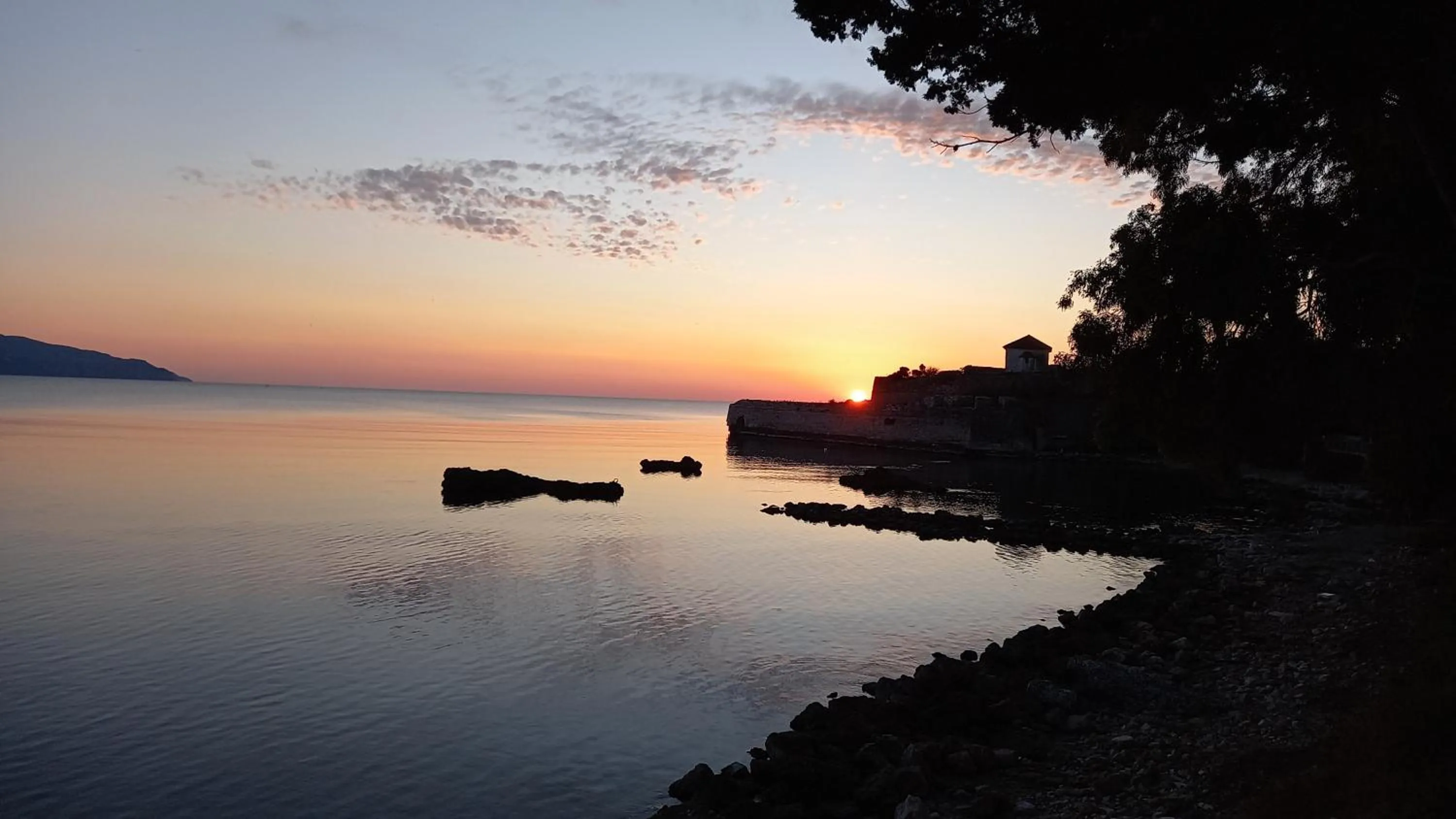 Natural landscape in Melydron Apartments
