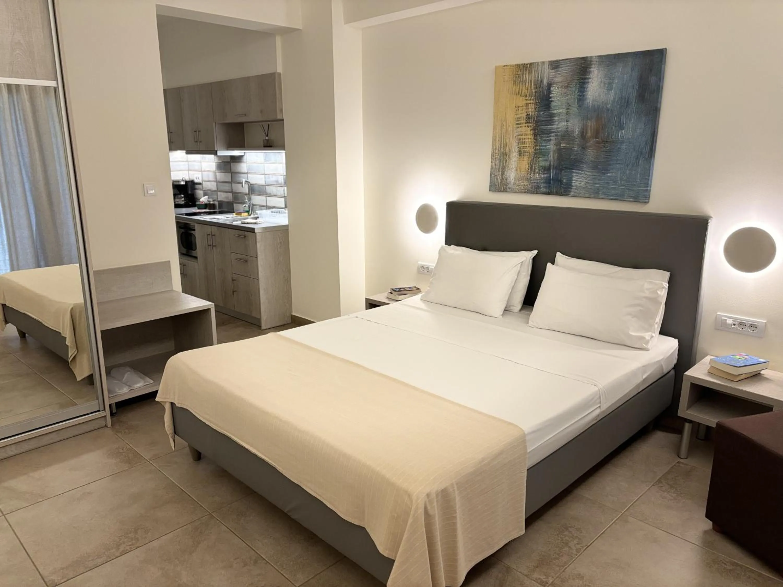 Bedroom, Bed in Melydron Apartments