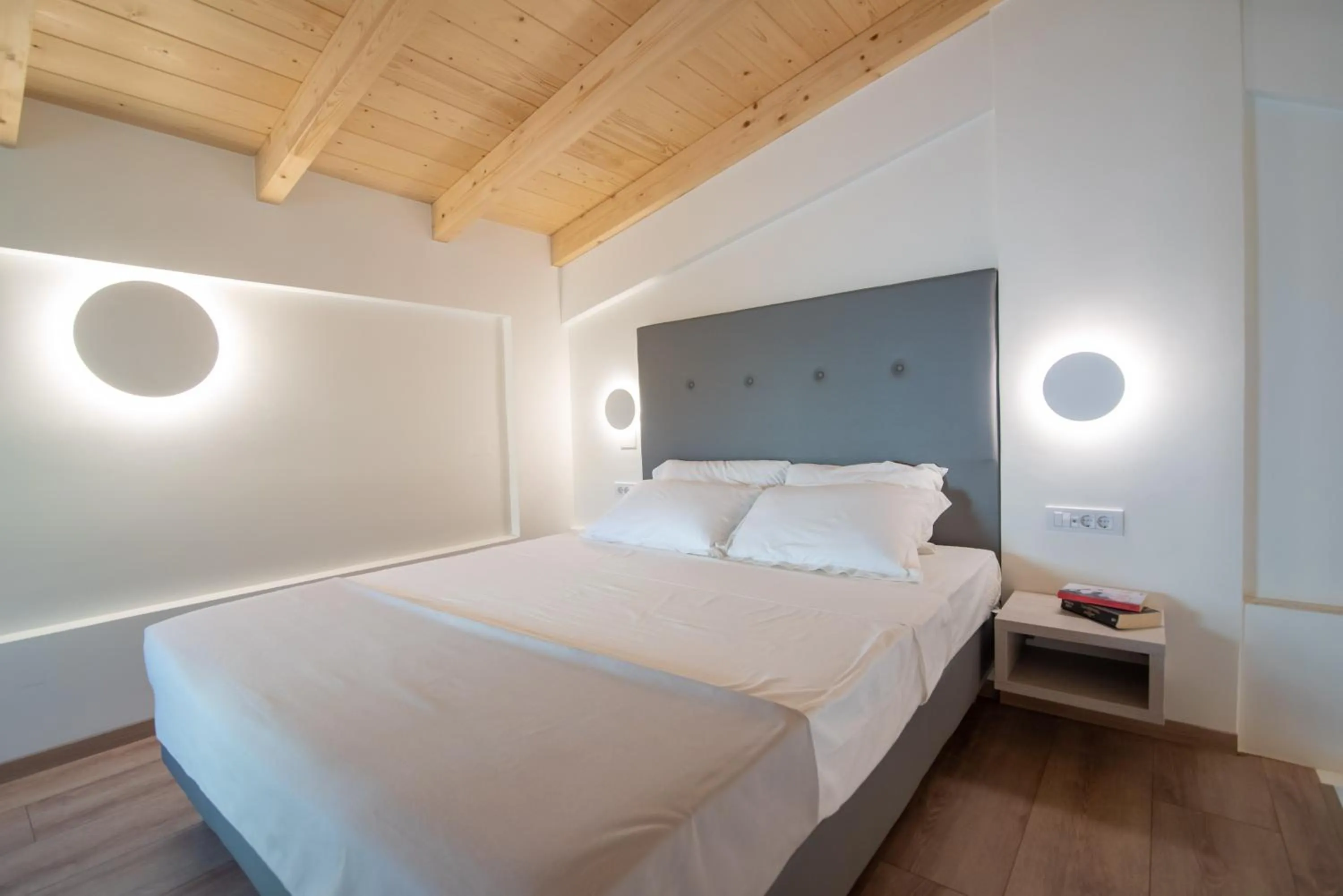 Bed in Melydron Apartments