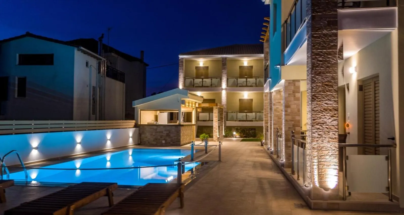 Property building in Melydron Apartments