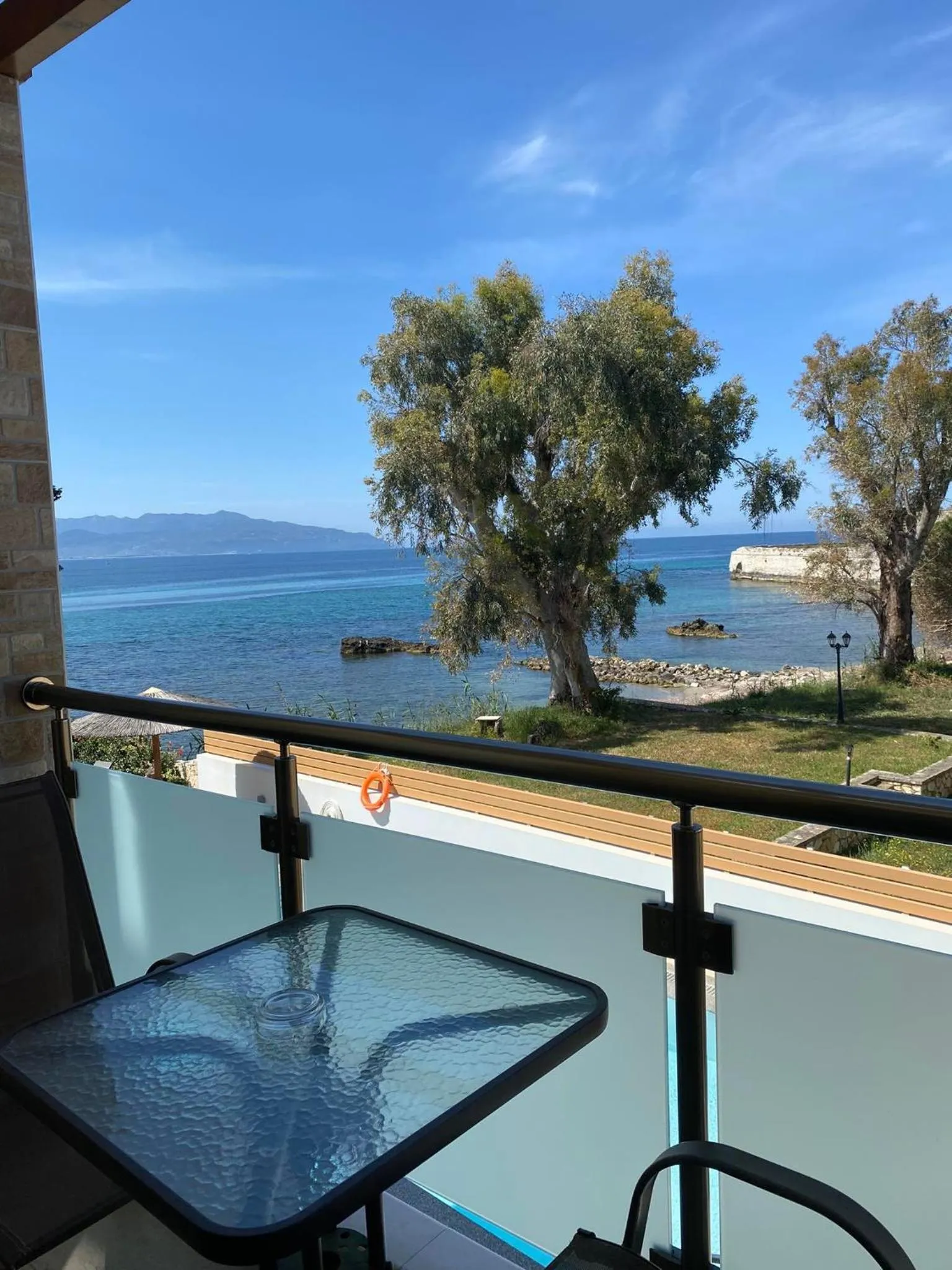 Sea view in Melydron Apartments