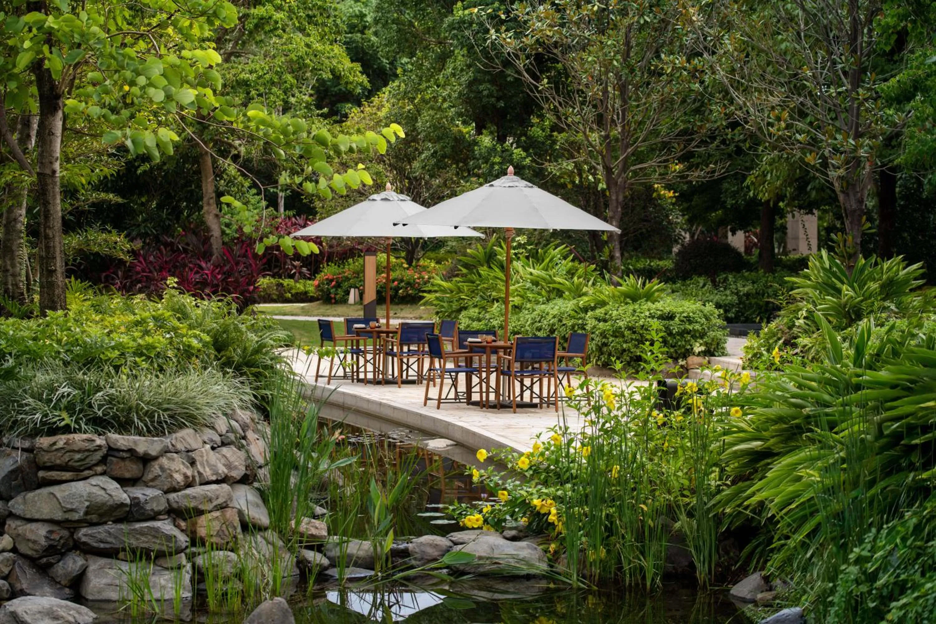 New World Qingyuan Hotel -formerly KHOS QINGYUAN