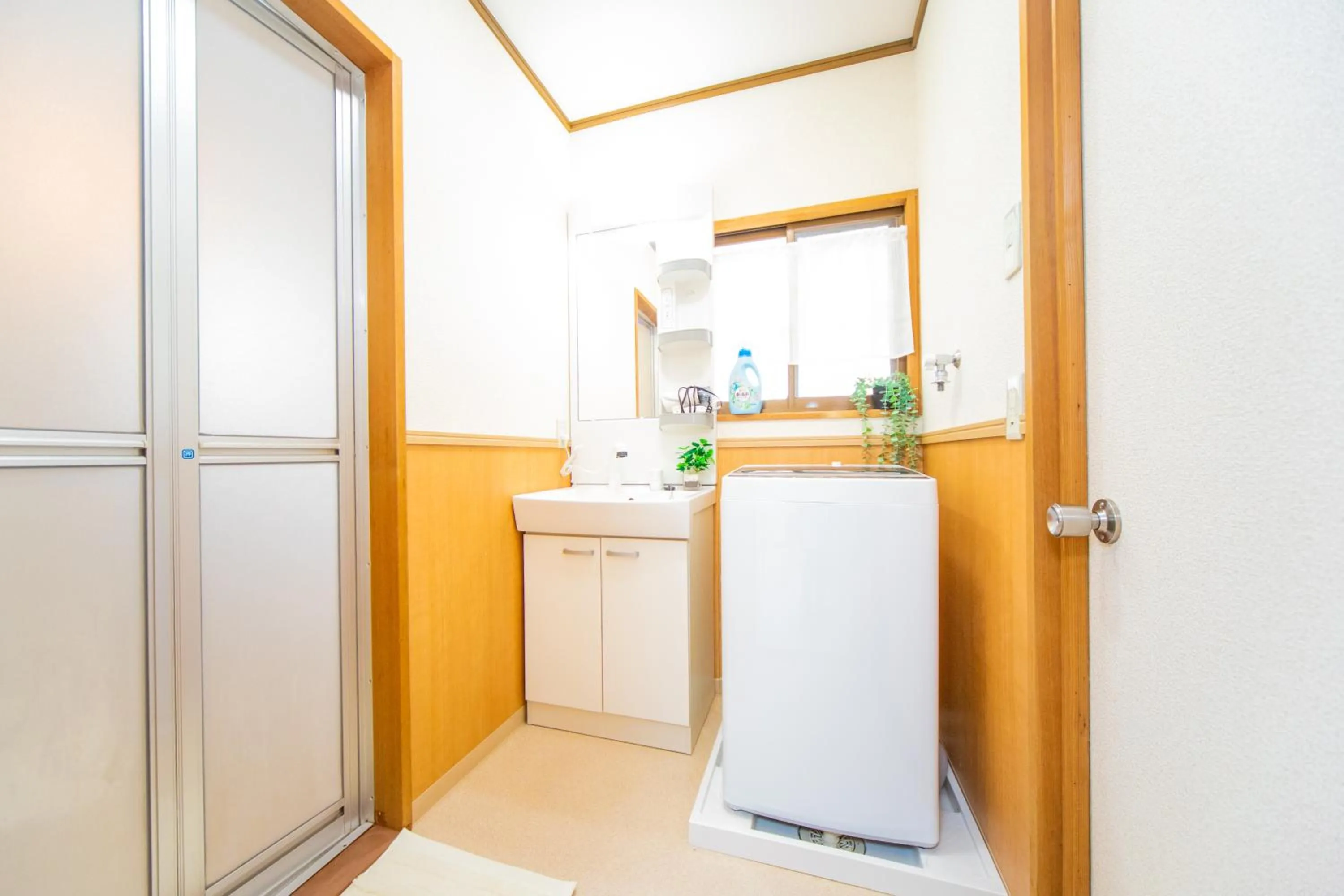 Awaji Central House in Kusumoto