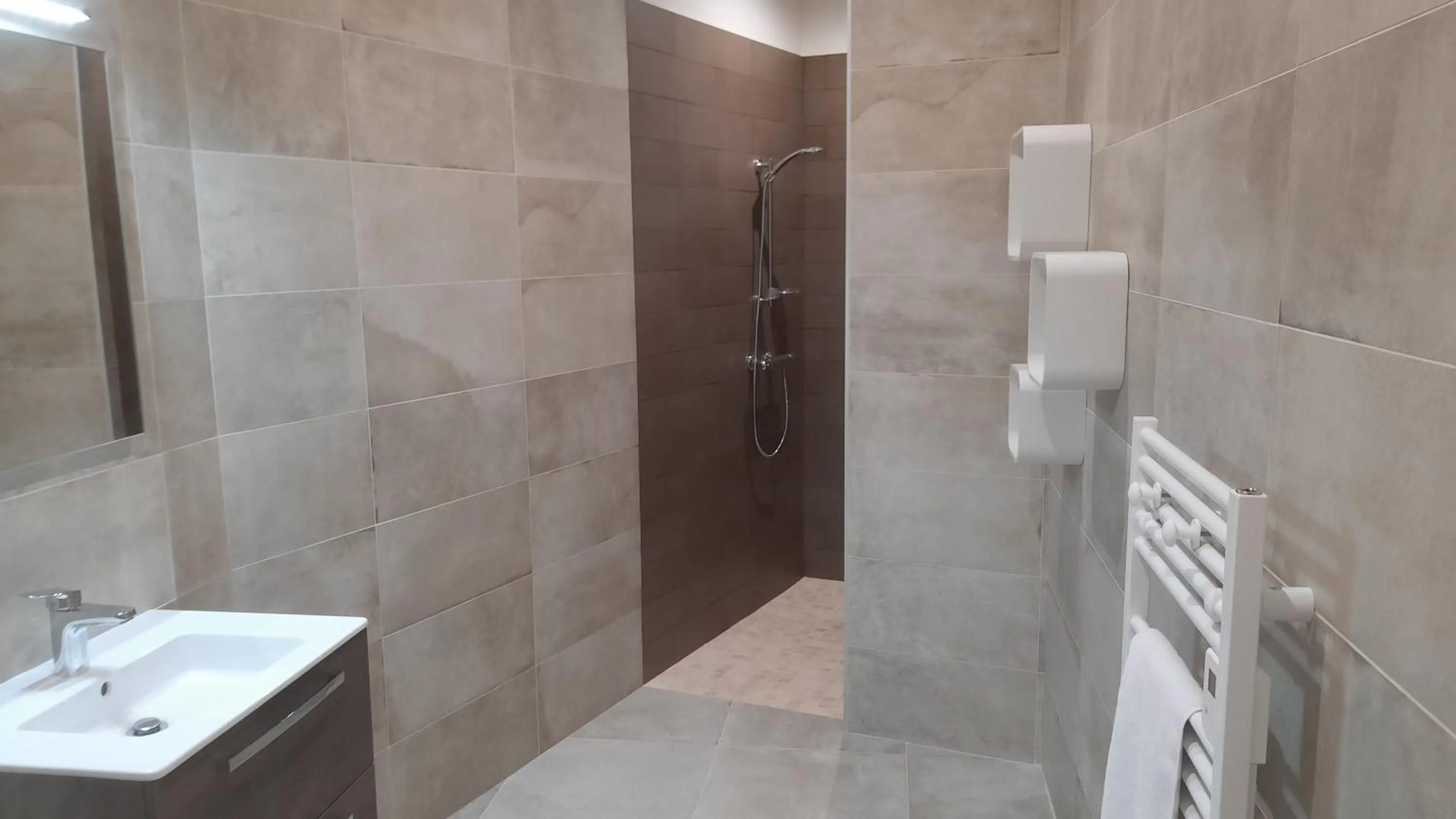 Bathroom in Le Logis de Bérianne