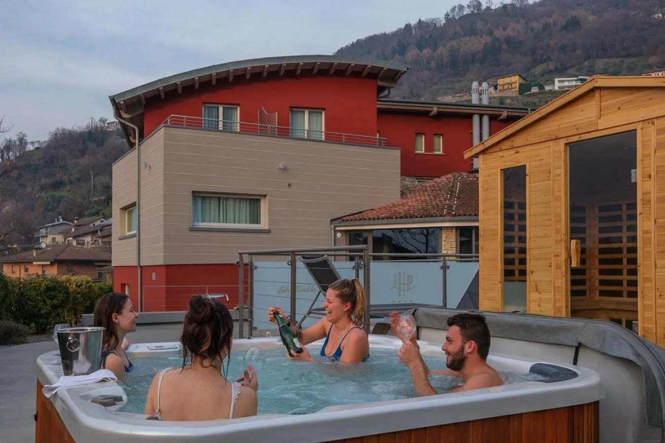 Sauna in Lake Hotel La Pieve