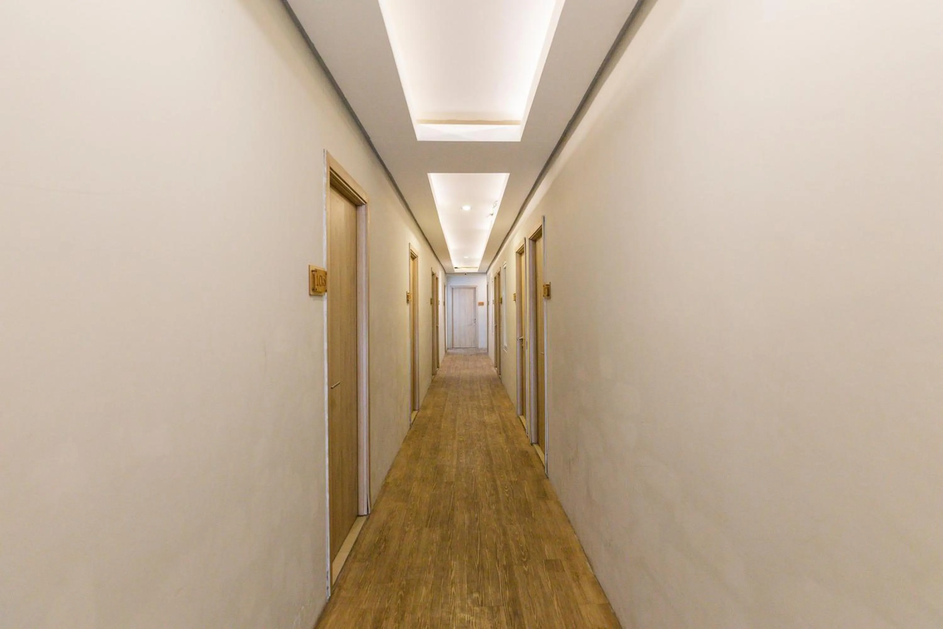 Property building in RedDoorz Plus Syariah near Mall Pondok Indah