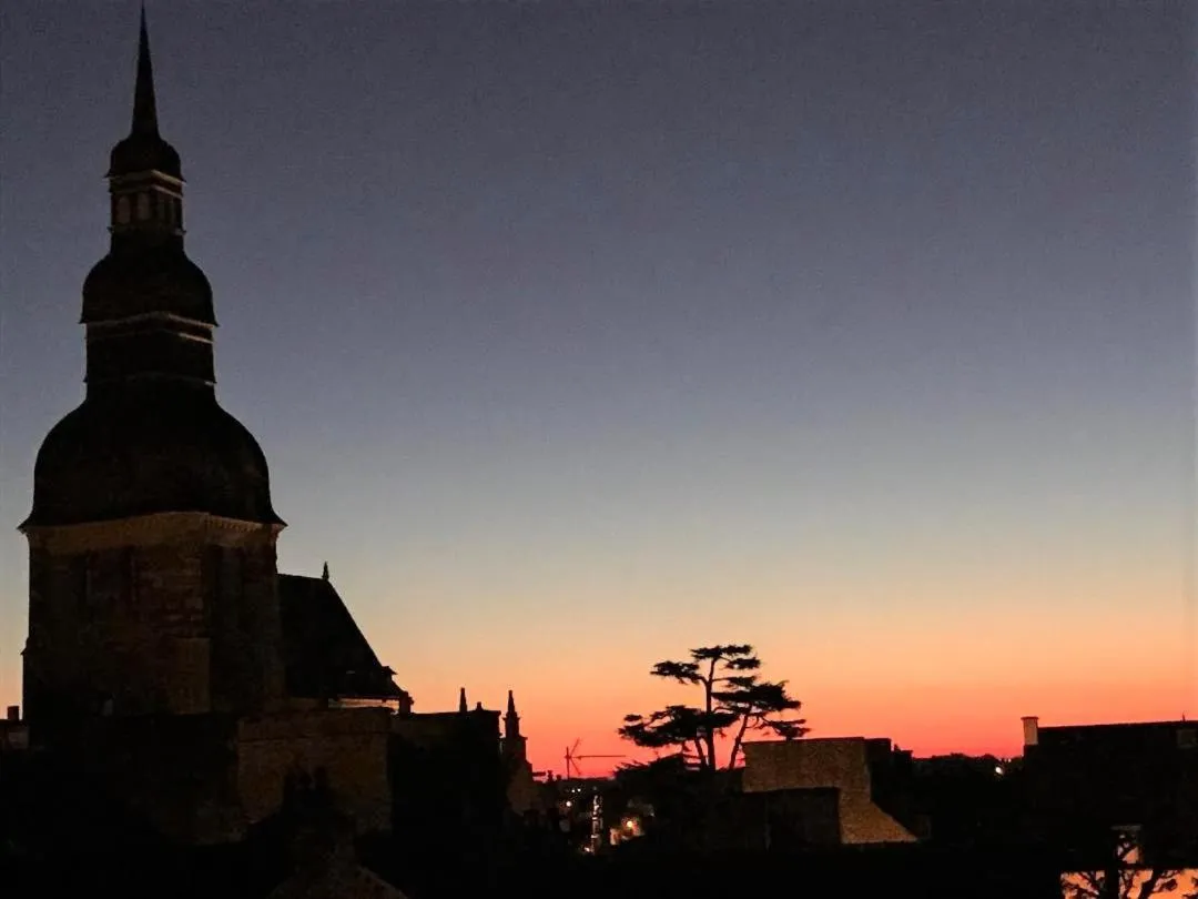 Property building in Perlépampille