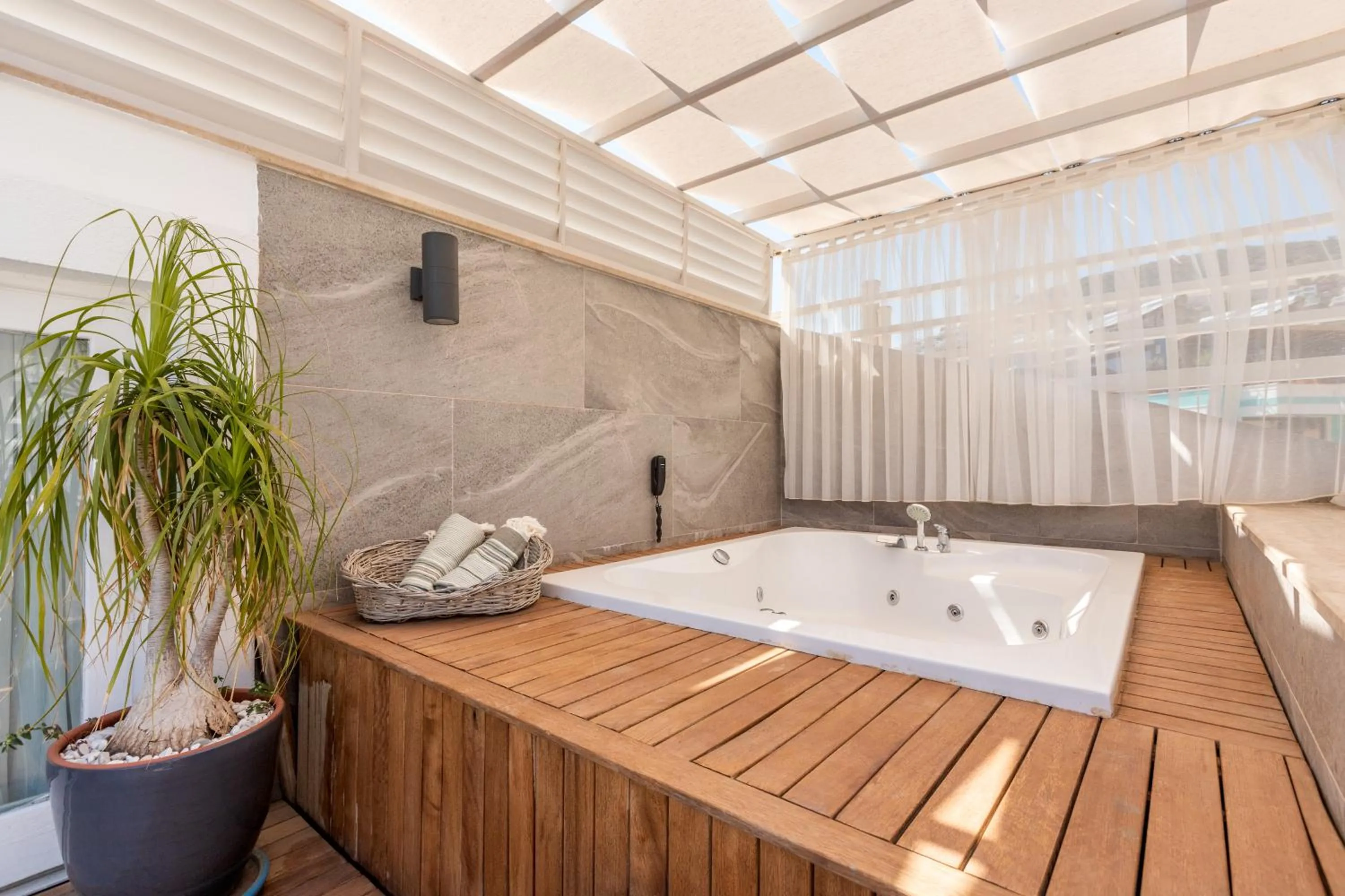 Hot Tub in Kalkan Saray Suites Hotel