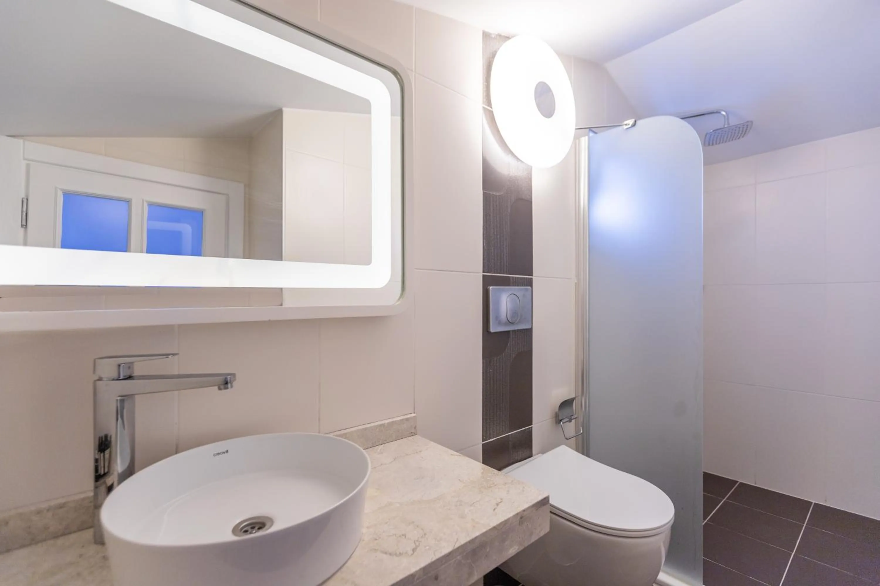 Bathroom in Kalkan Saray Suites Hotel