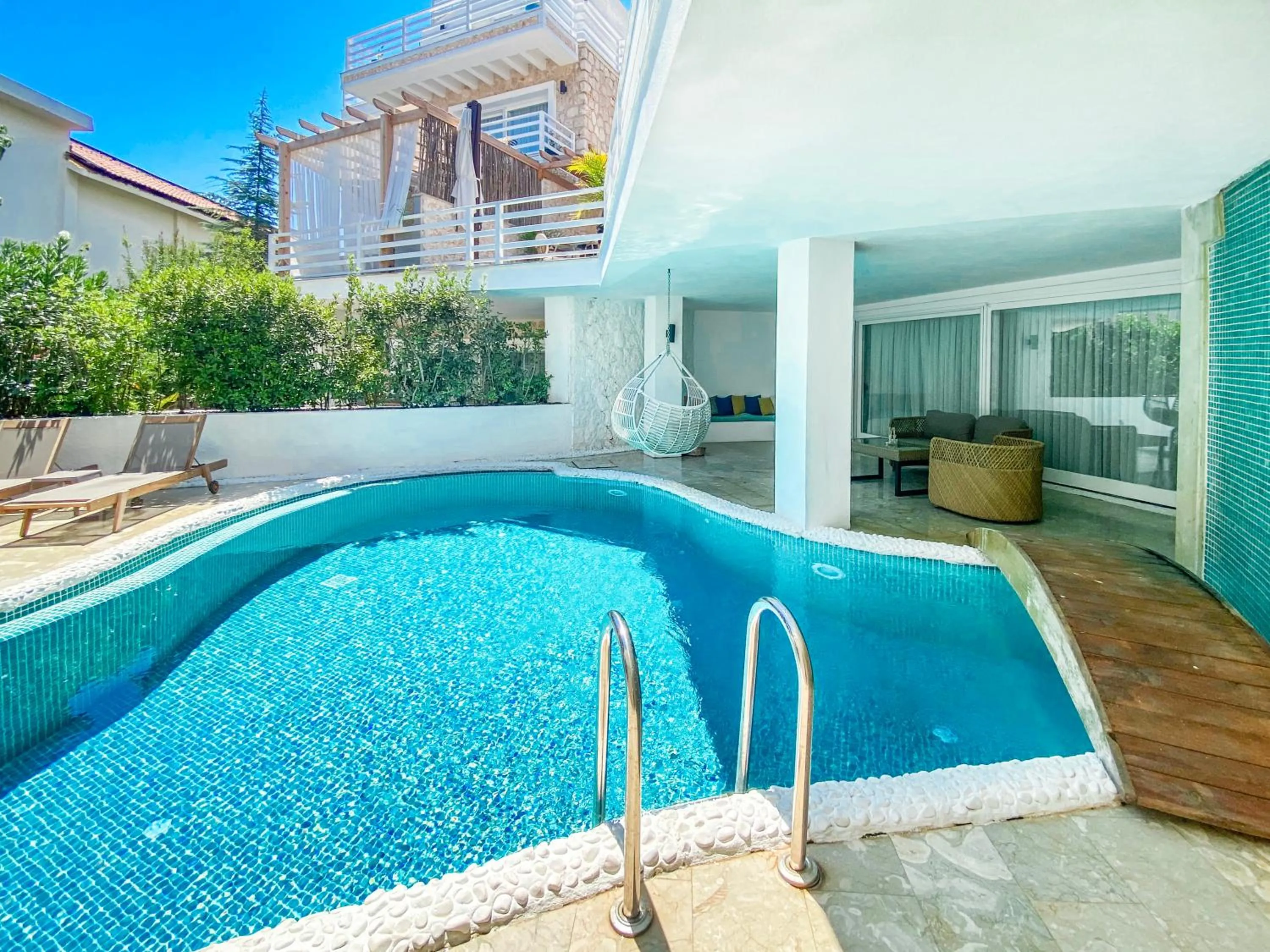 Swimming pool in Kalkan Saray Suites Hotel