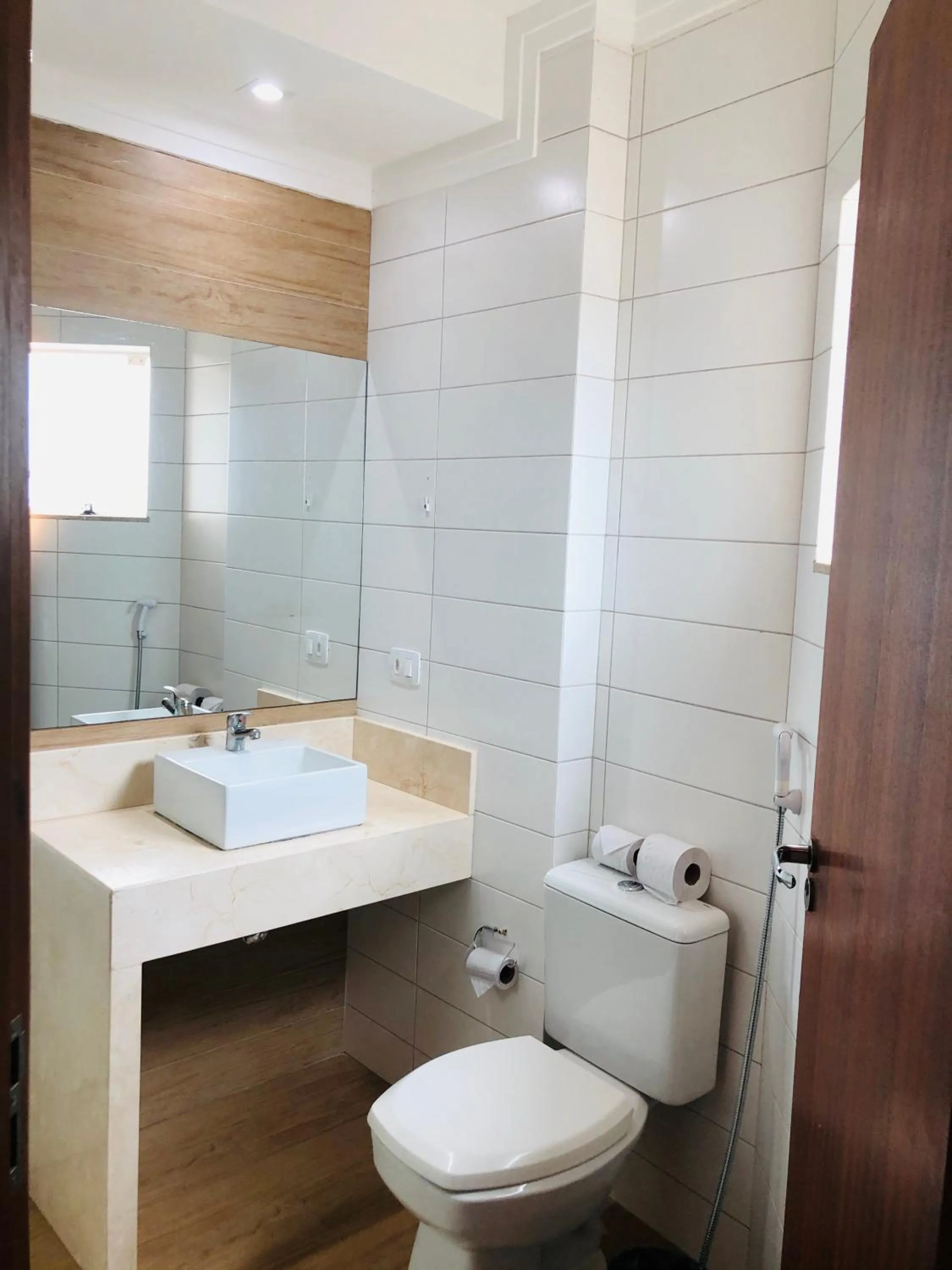 Bathroom in SHELTON PALACE HOTEL