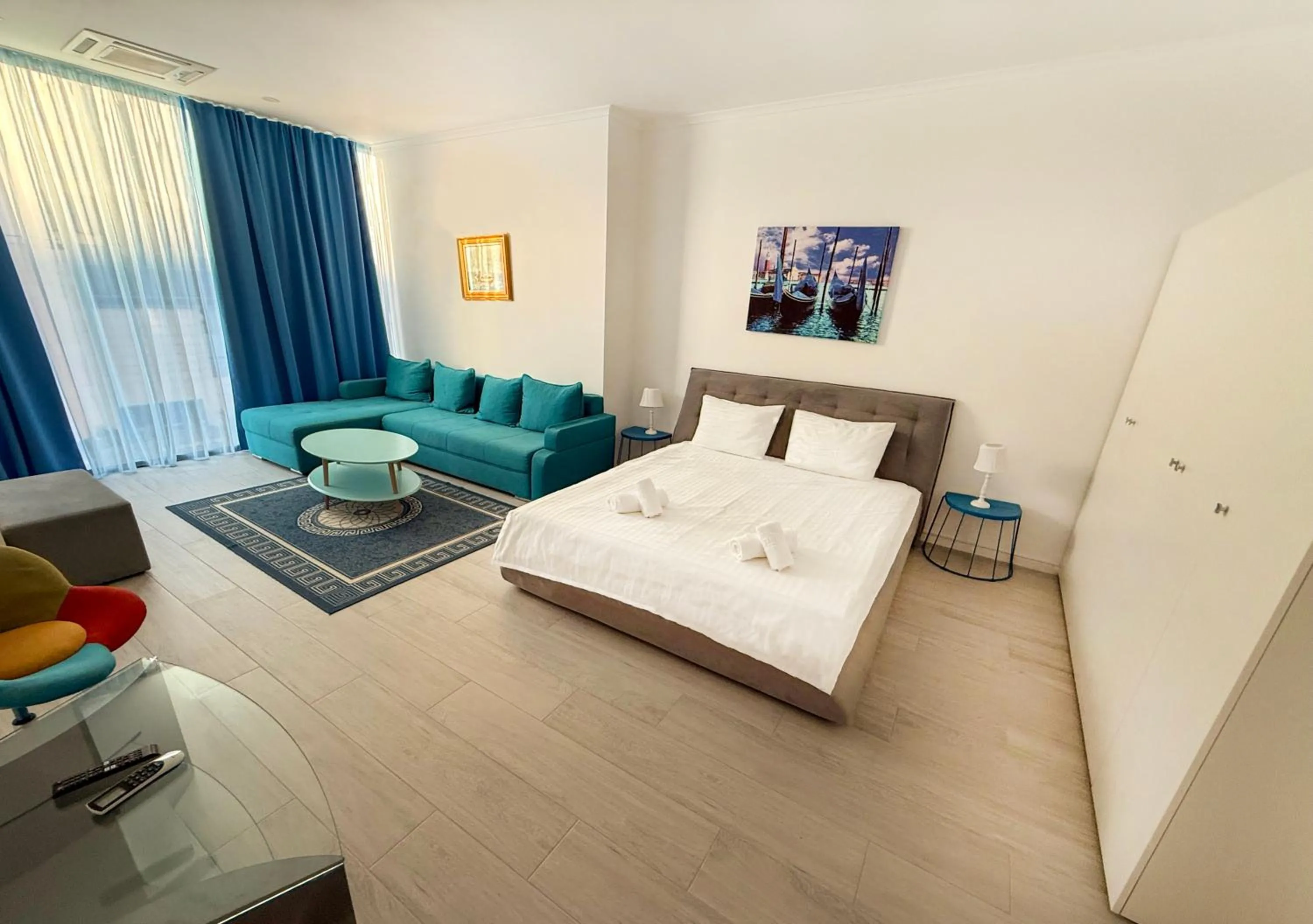 Bed in Maritimo ApartHotel