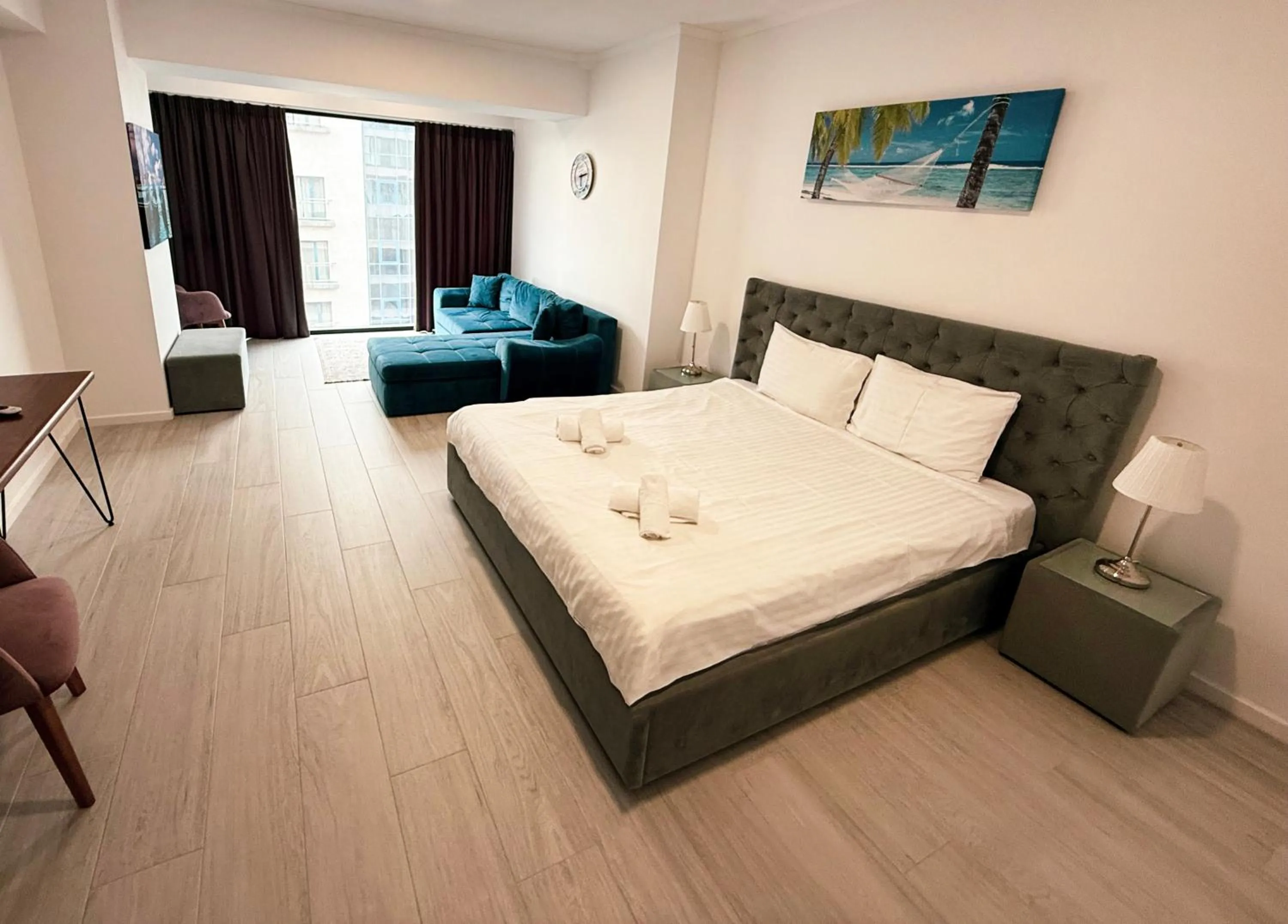 Bed in Maritimo ApartHotel