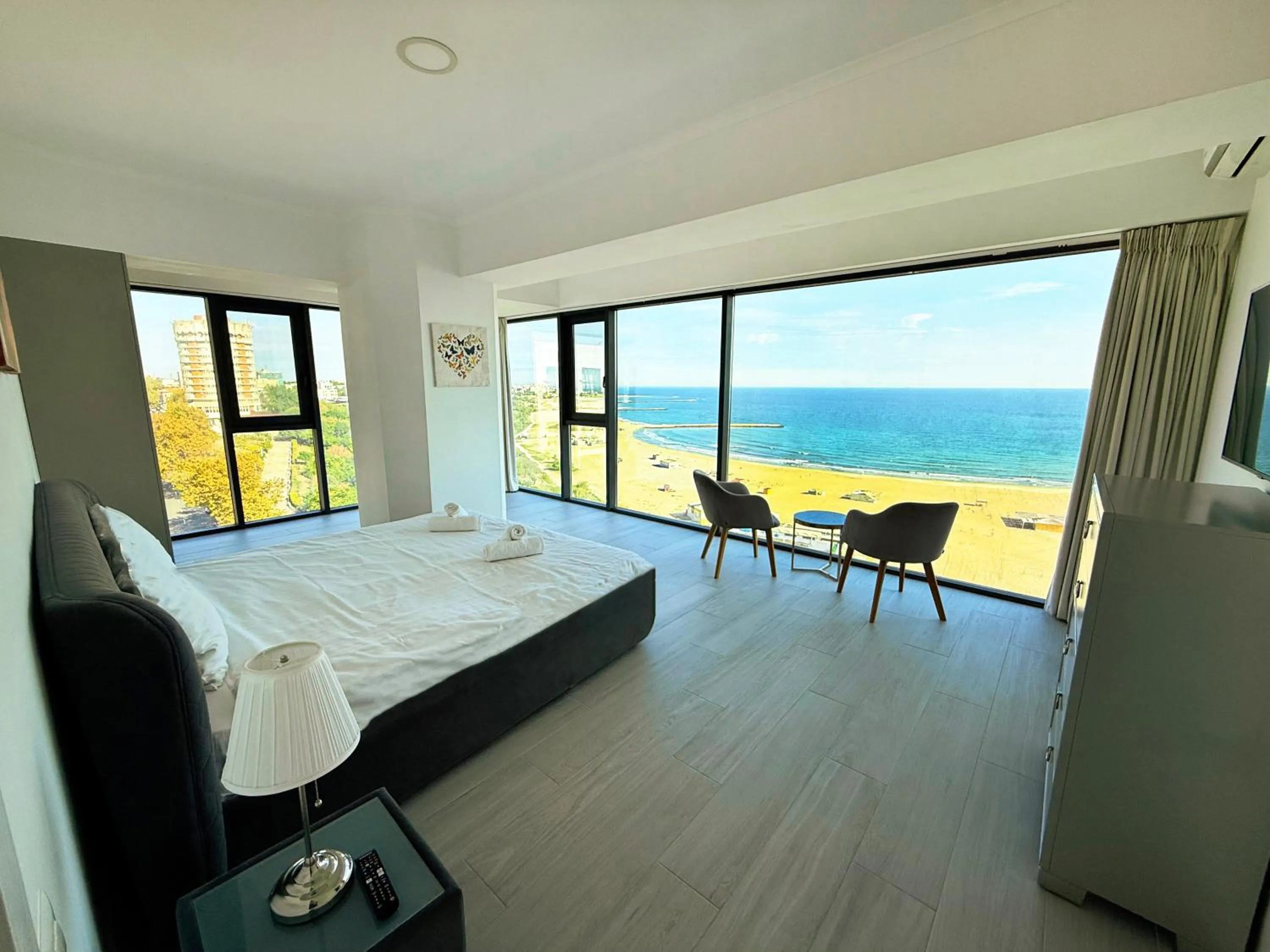 Photo of the whole room, Bed in Maritimo ApartHotel