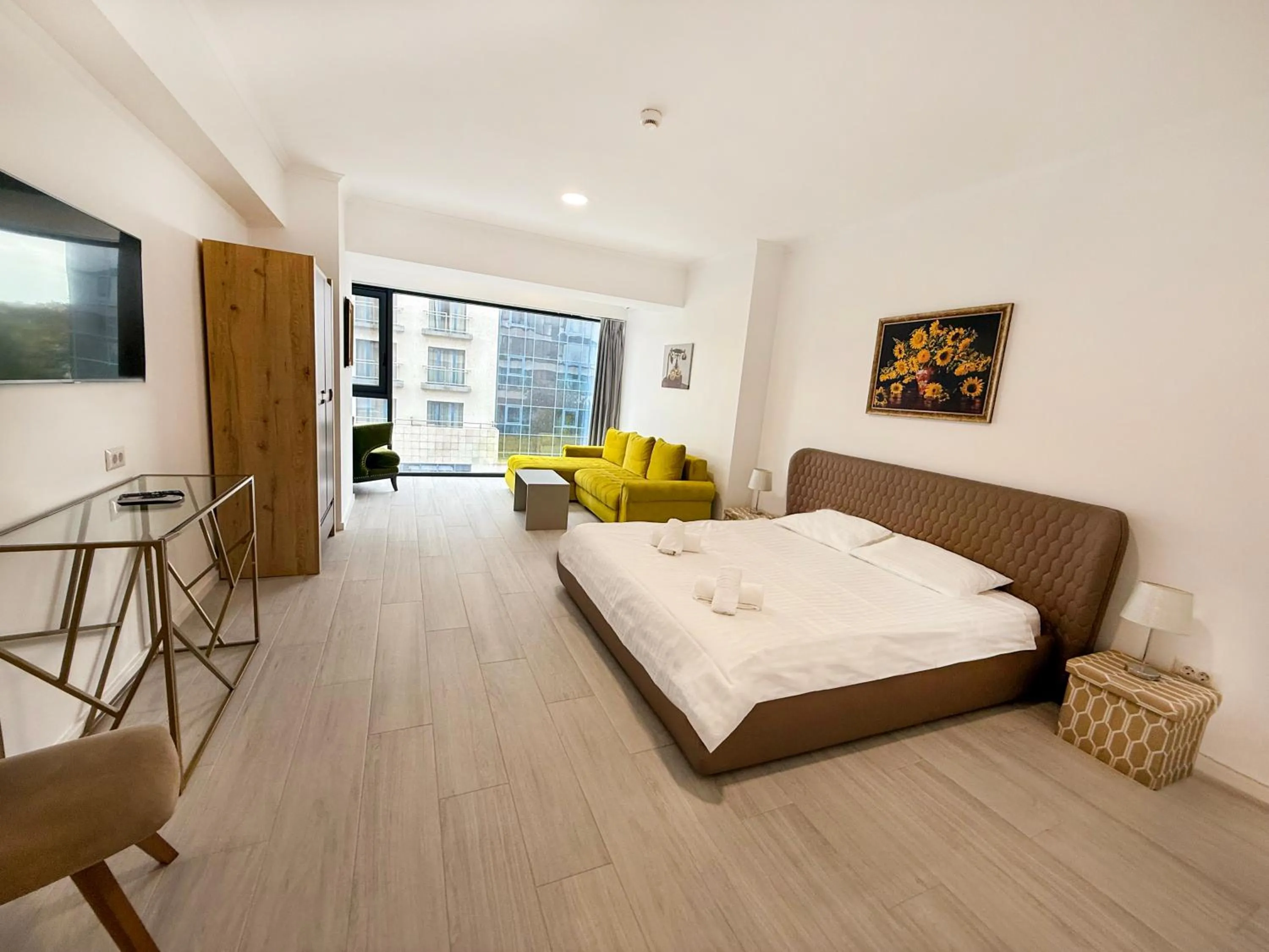 Bed in Maritimo ApartHotel