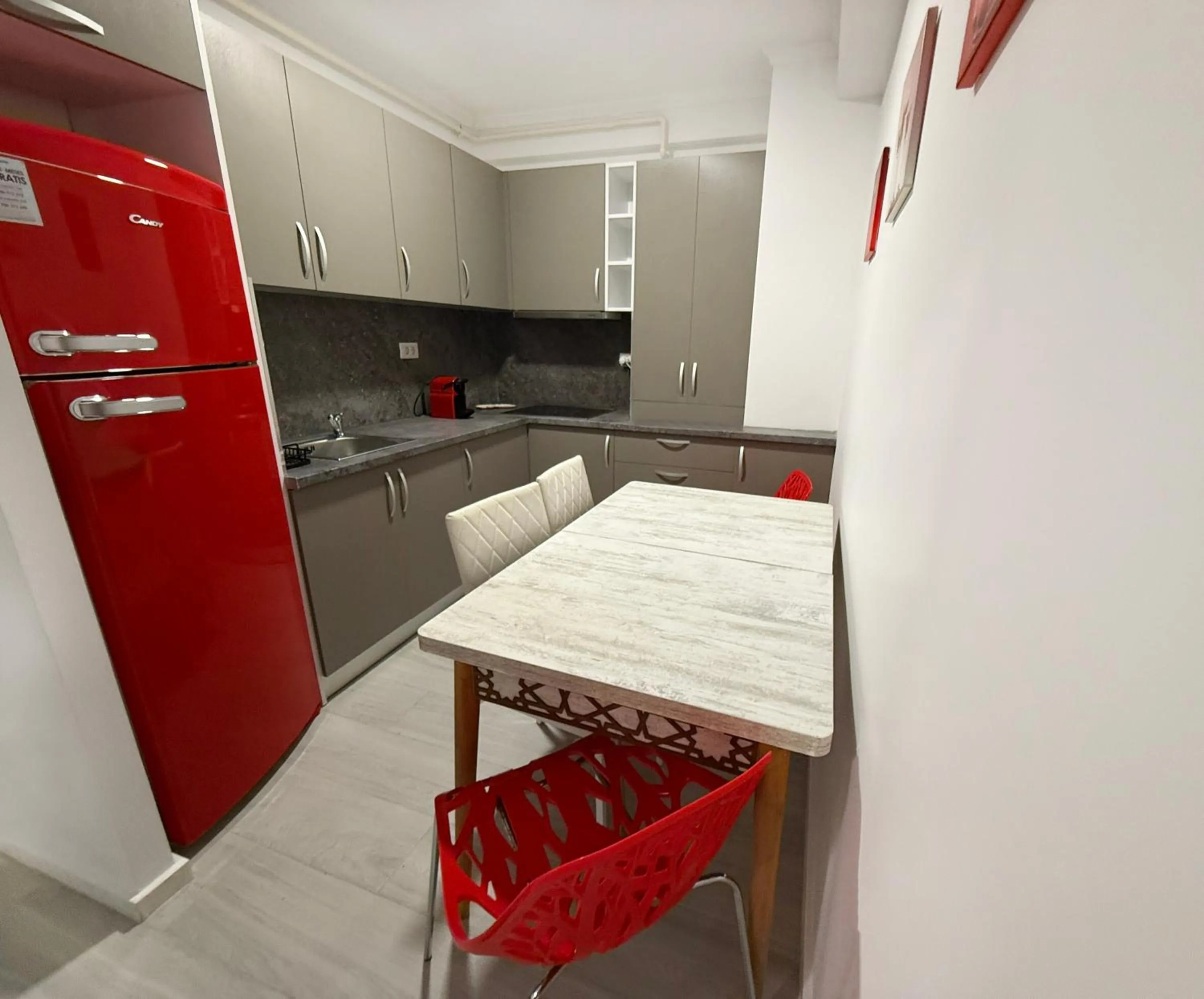 kitchen in Maritimo ApartHotel