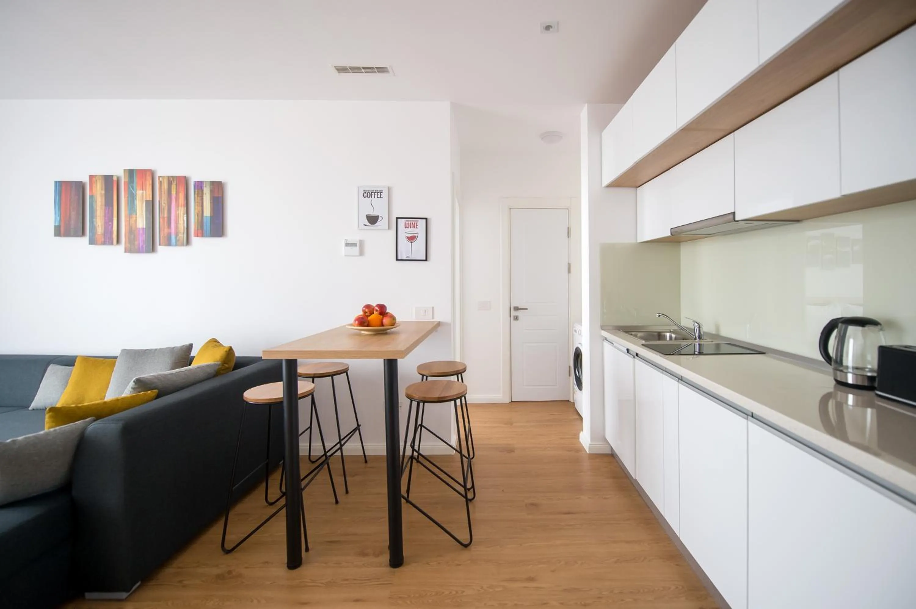 Kitchen or kitchenette in Afthonia Apartamente Mamaia Nord