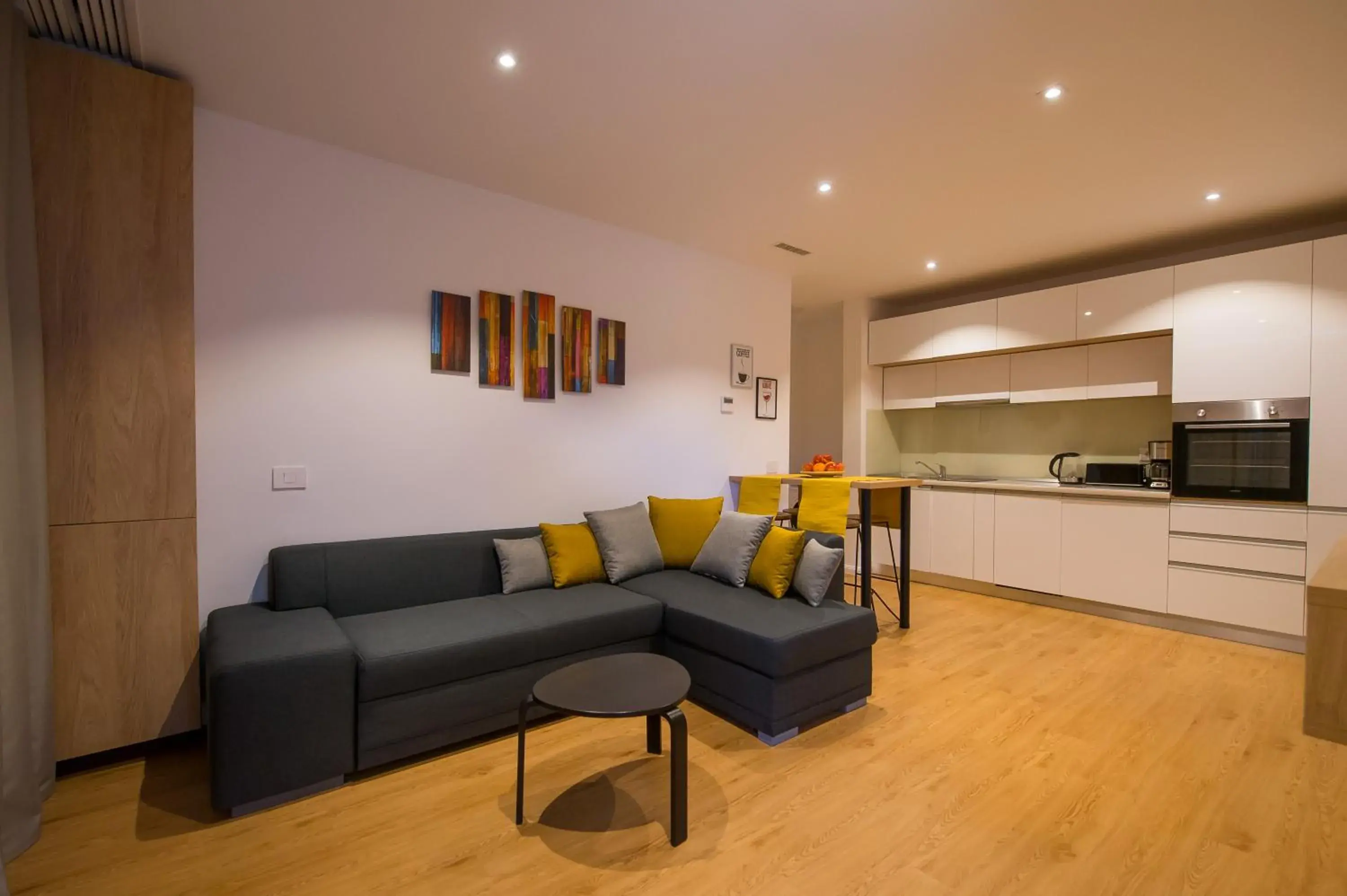 Apartment with Balcony in Afthonia Apartamente Mamaia Nord Apartment with Balcony in Afthonia Apartamente Mamaia Nord